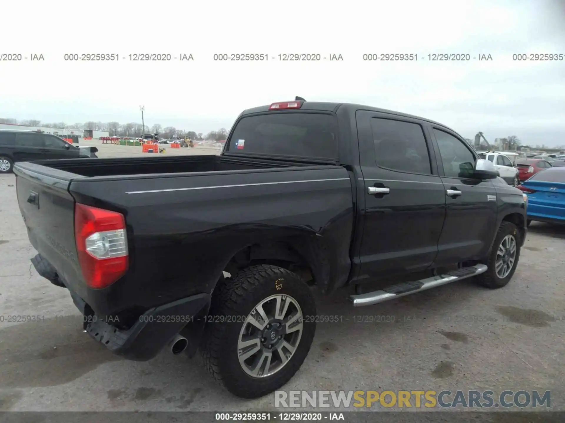 4 Photograph of a damaged car 5TFAY5F16LX901377 TOYOTA TUNDRA 4WD 2020