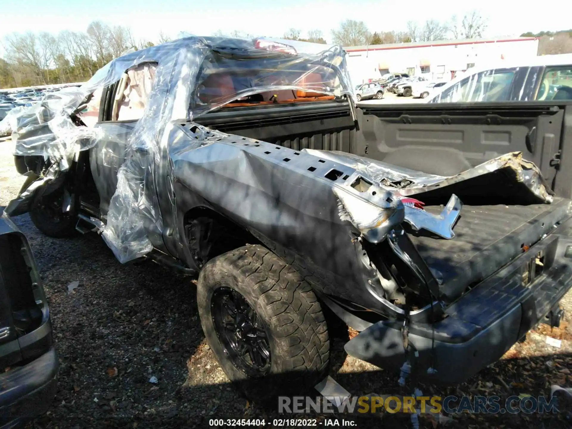 3 Photograph of a damaged car 5TFAY5F16LX923783 TOYOTA TUNDRA 4WD 2020