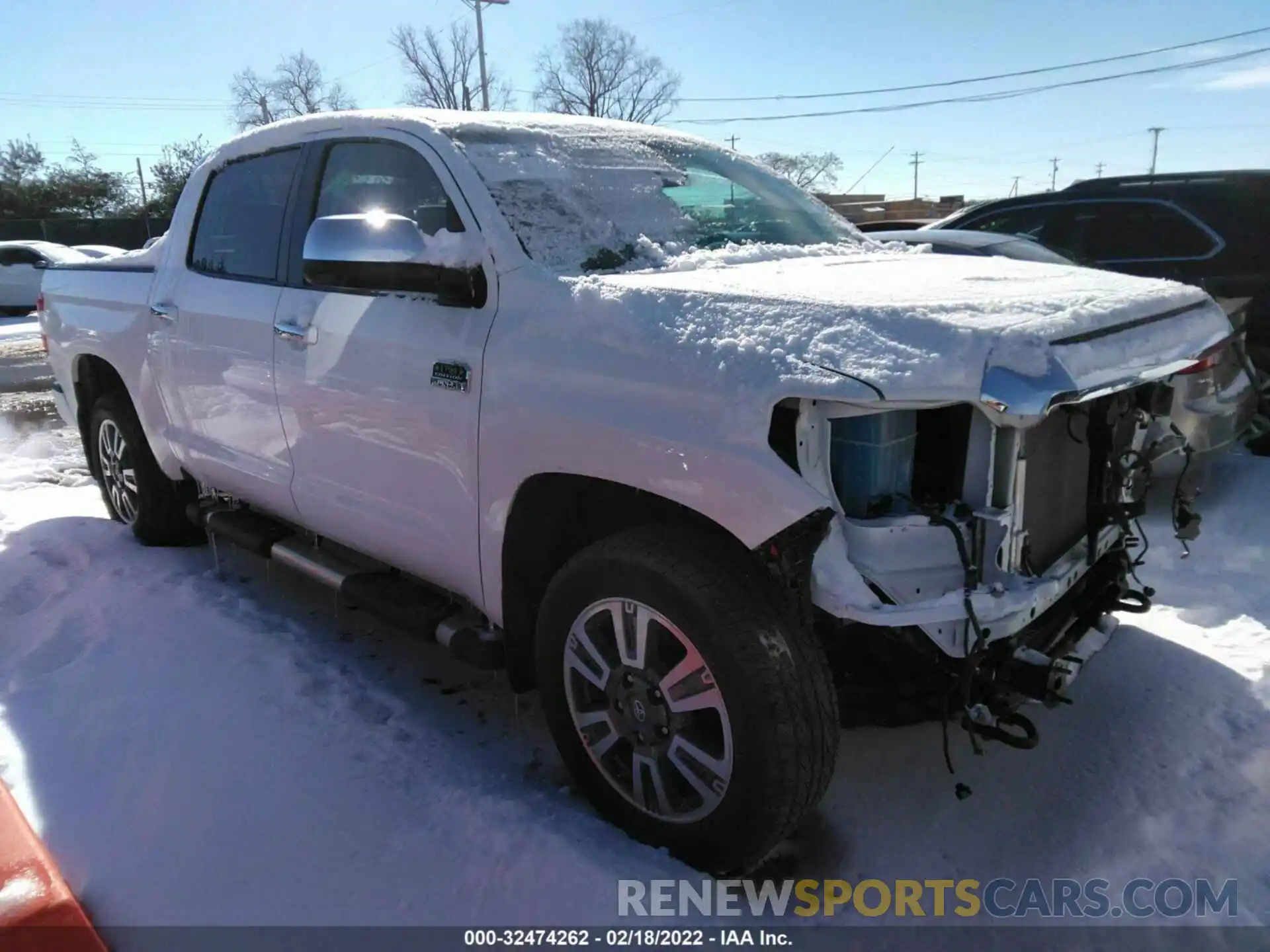 1 Photograph of a damaged car 5TFAY5F16LX948067 TOYOTA TUNDRA 4WD 2020