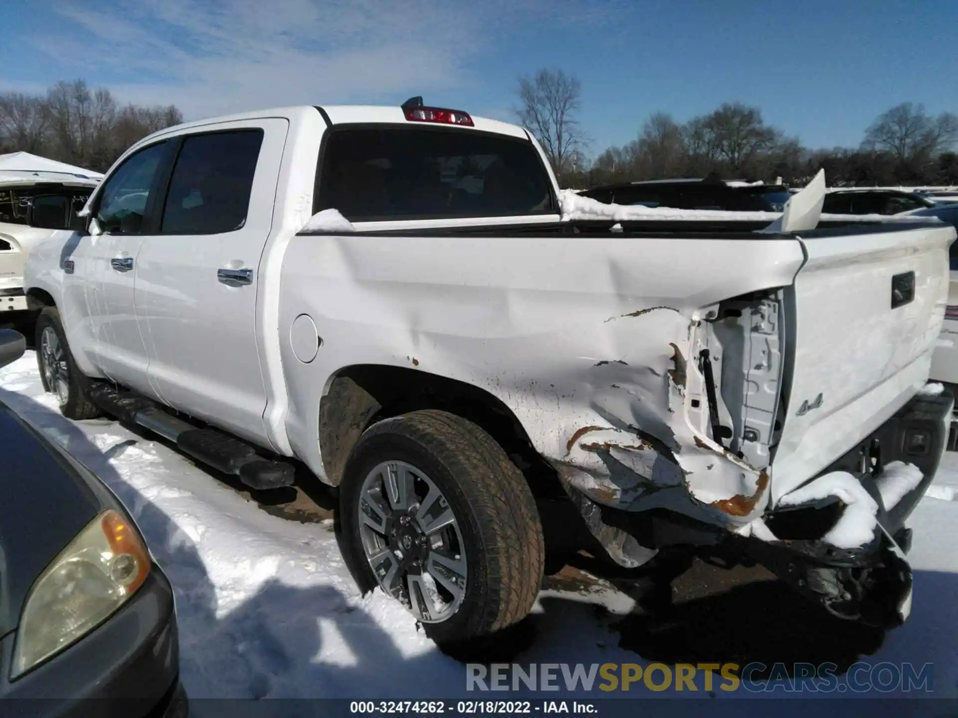 3 Photograph of a damaged car 5TFAY5F16LX948067 TOYOTA TUNDRA 4WD 2020