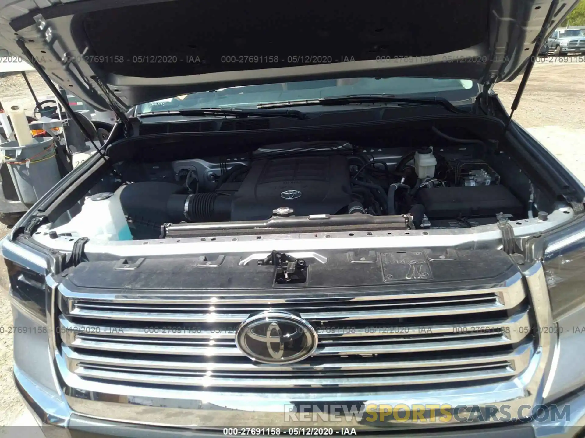 10 Photograph of a damaged car 5TFAY5F17LX872049 TOYOTA TUNDRA 4WD 2020