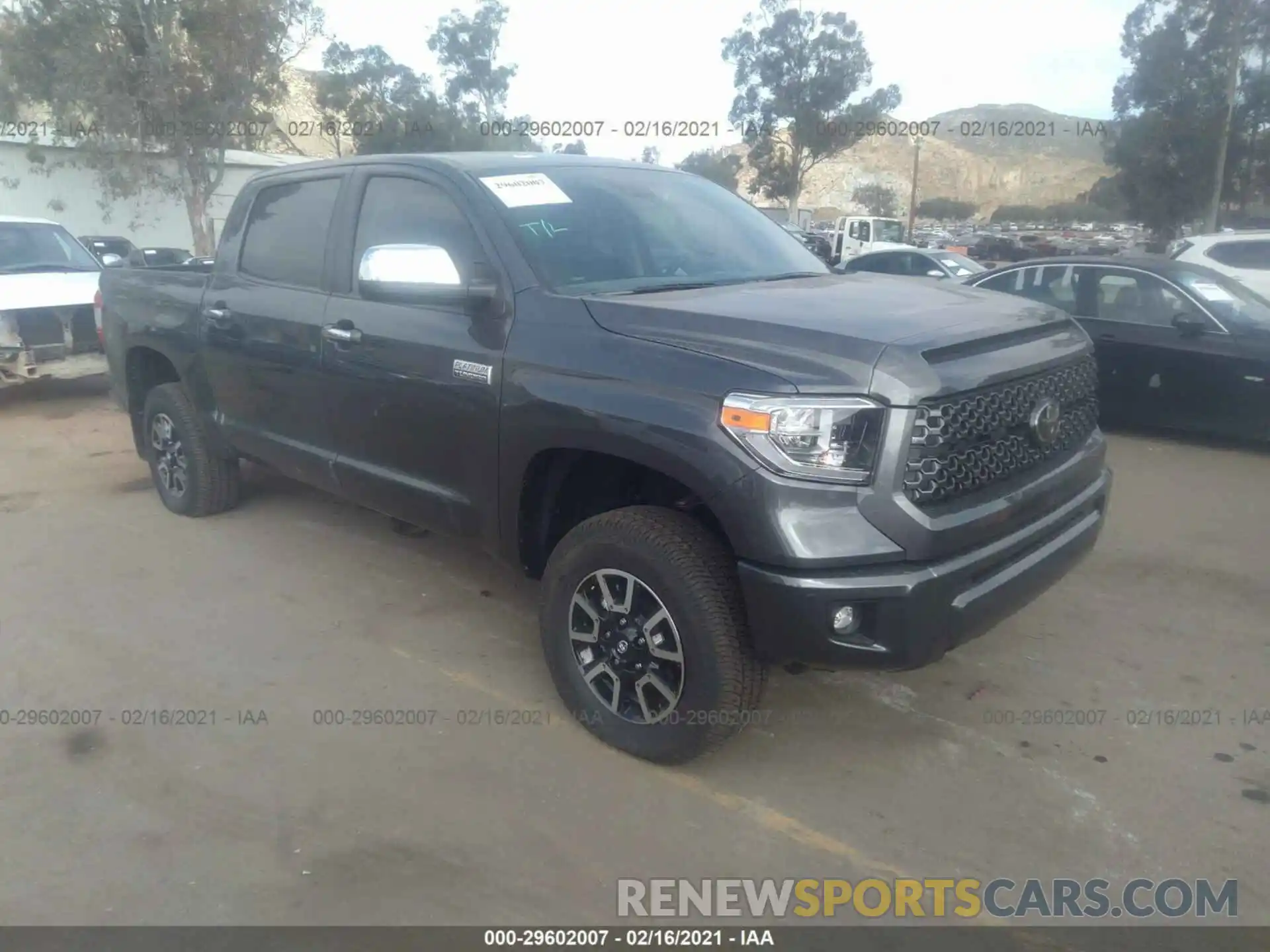 1 Photograph of a damaged car 5TFAY5F17LX886632 TOYOTA TUNDRA 4WD 2020