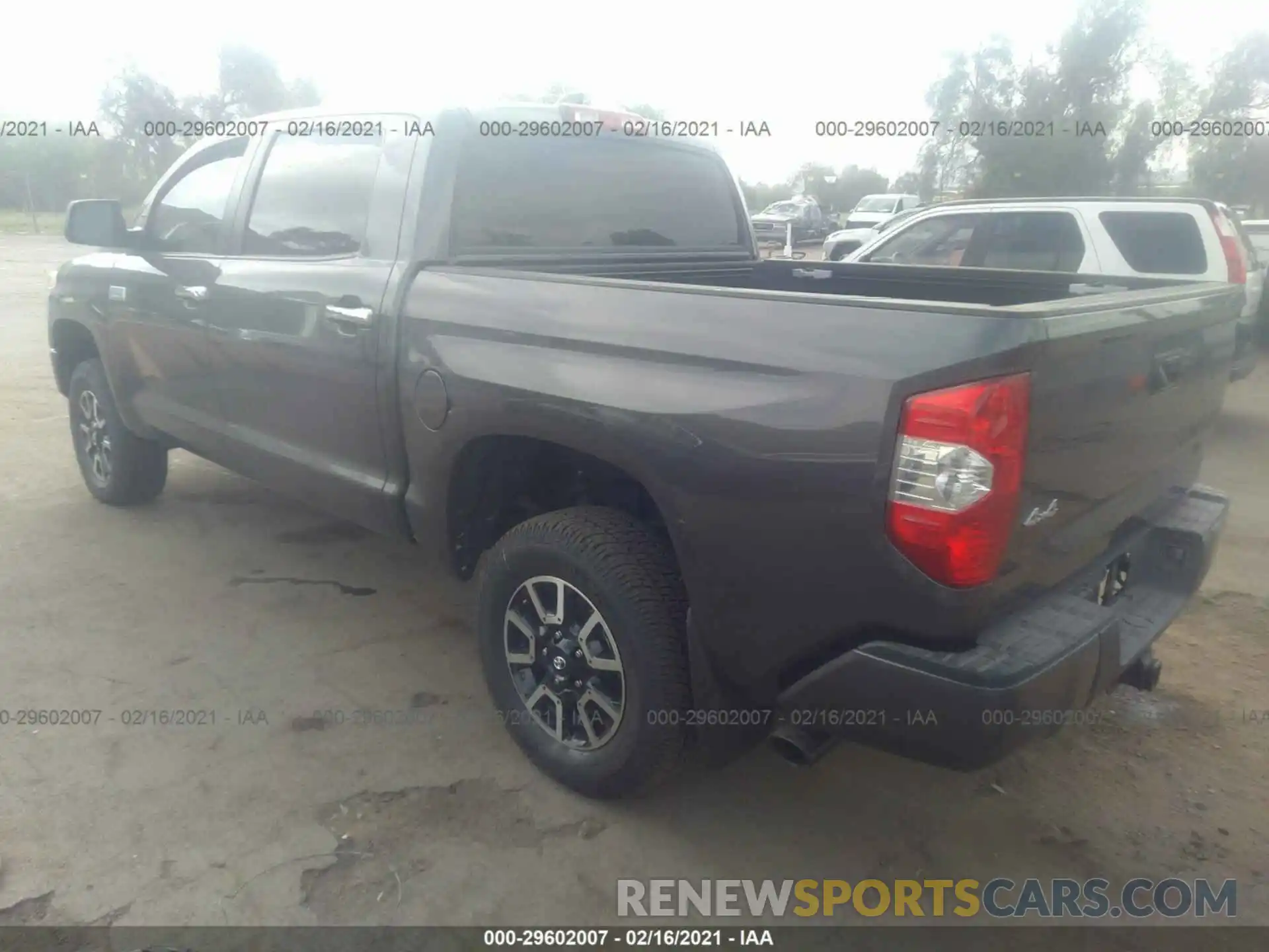 3 Photograph of a damaged car 5TFAY5F17LX886632 TOYOTA TUNDRA 4WD 2020