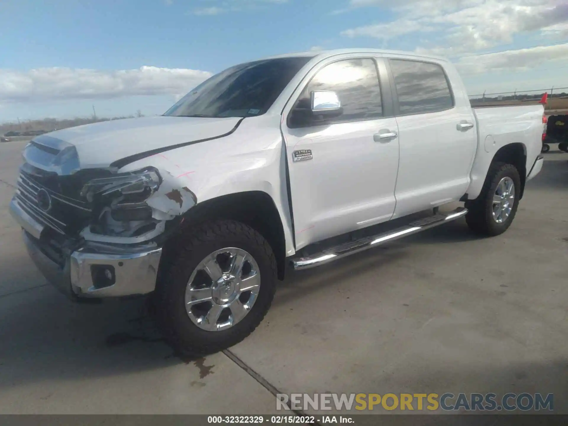 2 Photograph of a damaged car 5TFAY5F17LX913005 TOYOTA TUNDRA 4WD 2020