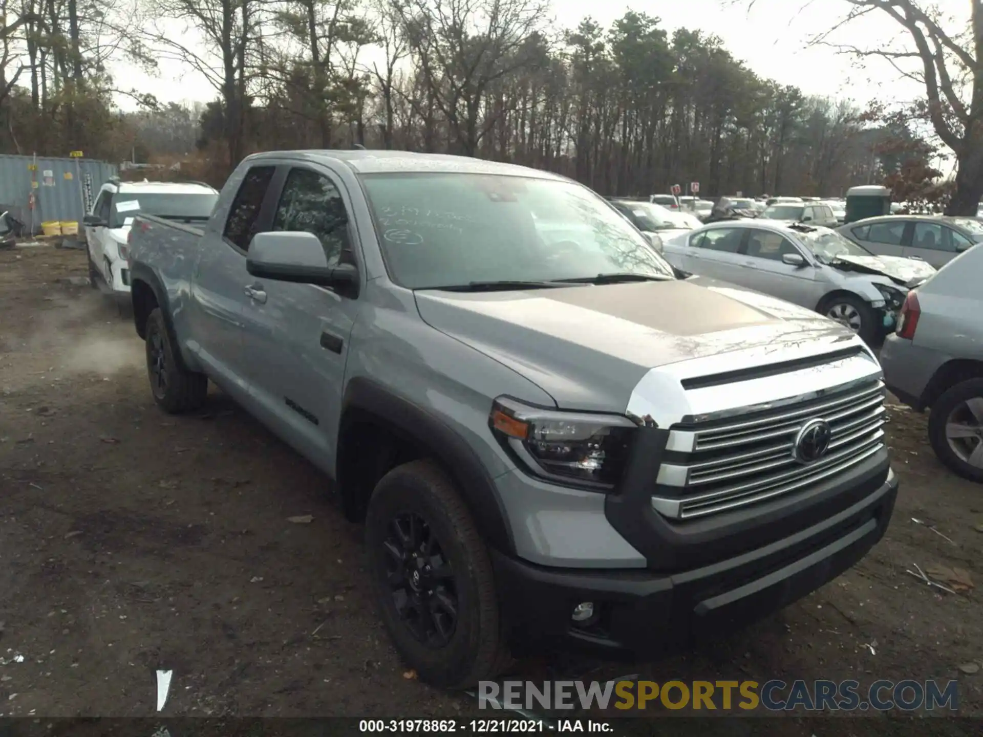 1 Photograph of a damaged car 5TFBY5F16LX949188 TOYOTA TUNDRA 4WD 2020