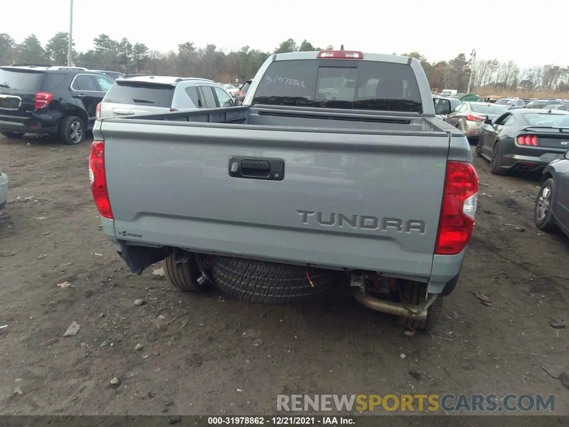 6 Photograph of a damaged car 5TFBY5F16LX949188 TOYOTA TUNDRA 4WD 2020