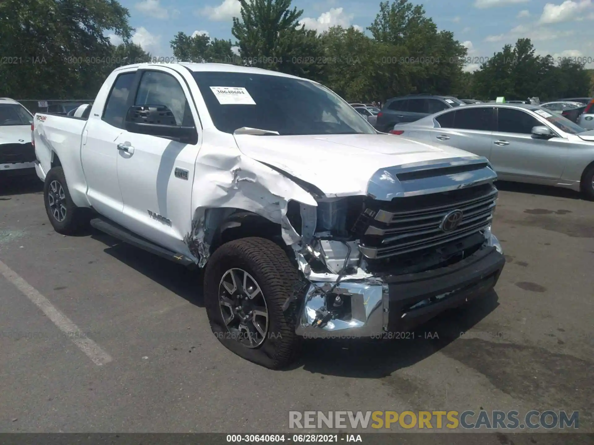 1 Photograph of a damaged car 5TFBY5F17LX897814 TOYOTA TUNDRA 4WD 2020