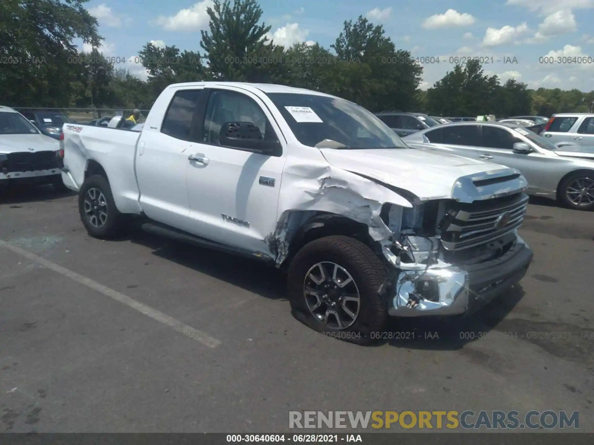 6 Photograph of a damaged car 5TFBY5F17LX897814 TOYOTA TUNDRA 4WD 2020