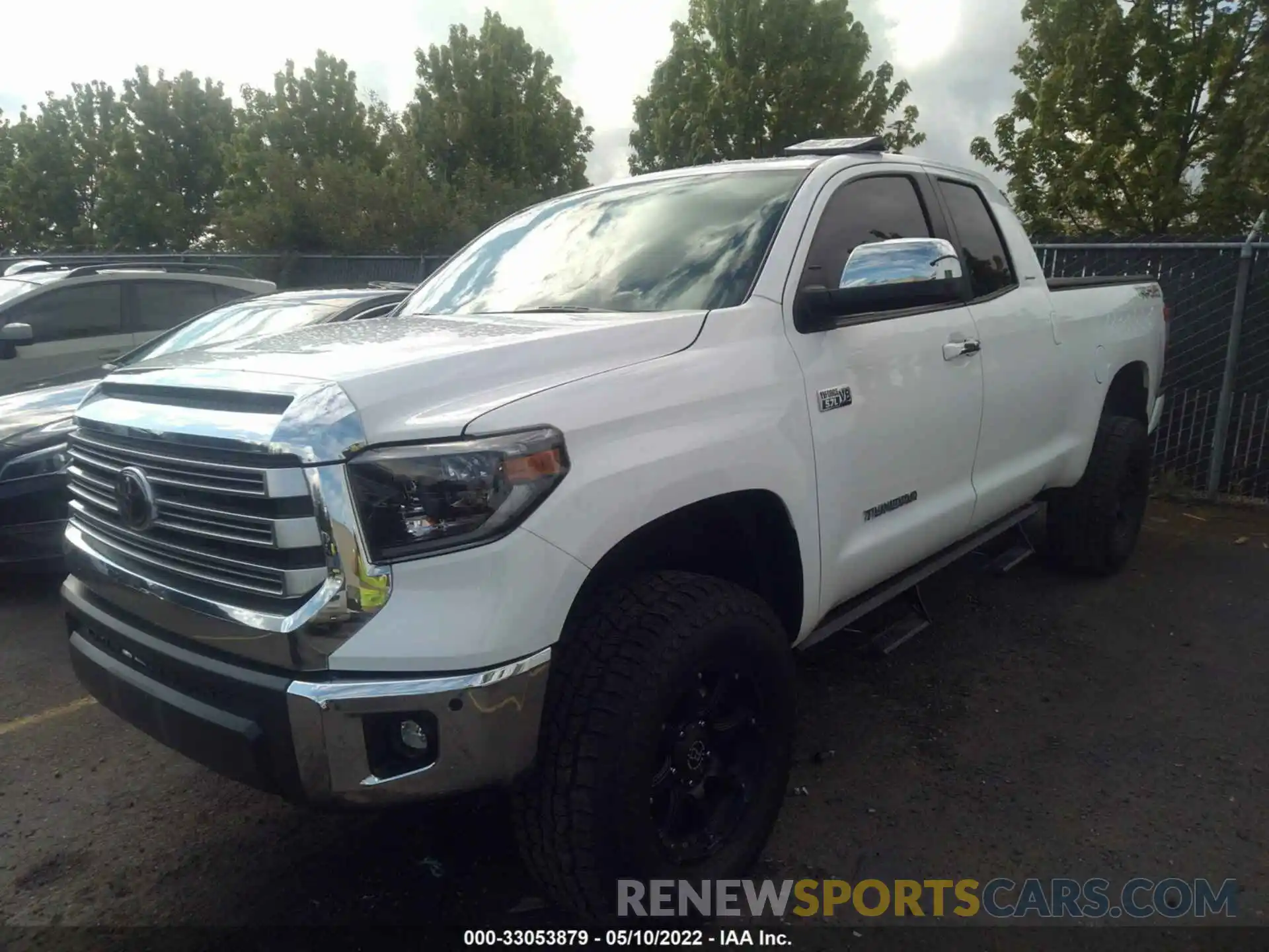 2 Photograph of a damaged car 5TFBY5F19LX917206 TOYOTA TUNDRA 4WD 2020