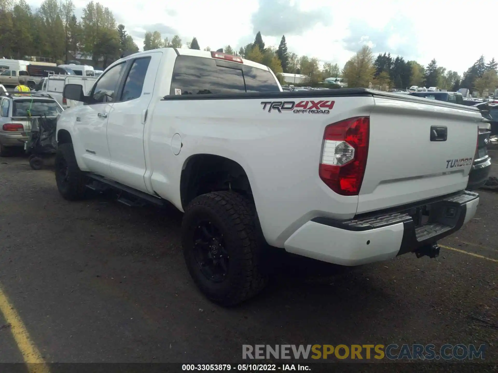 3 Photograph of a damaged car 5TFBY5F19LX917206 TOYOTA TUNDRA 4WD 2020