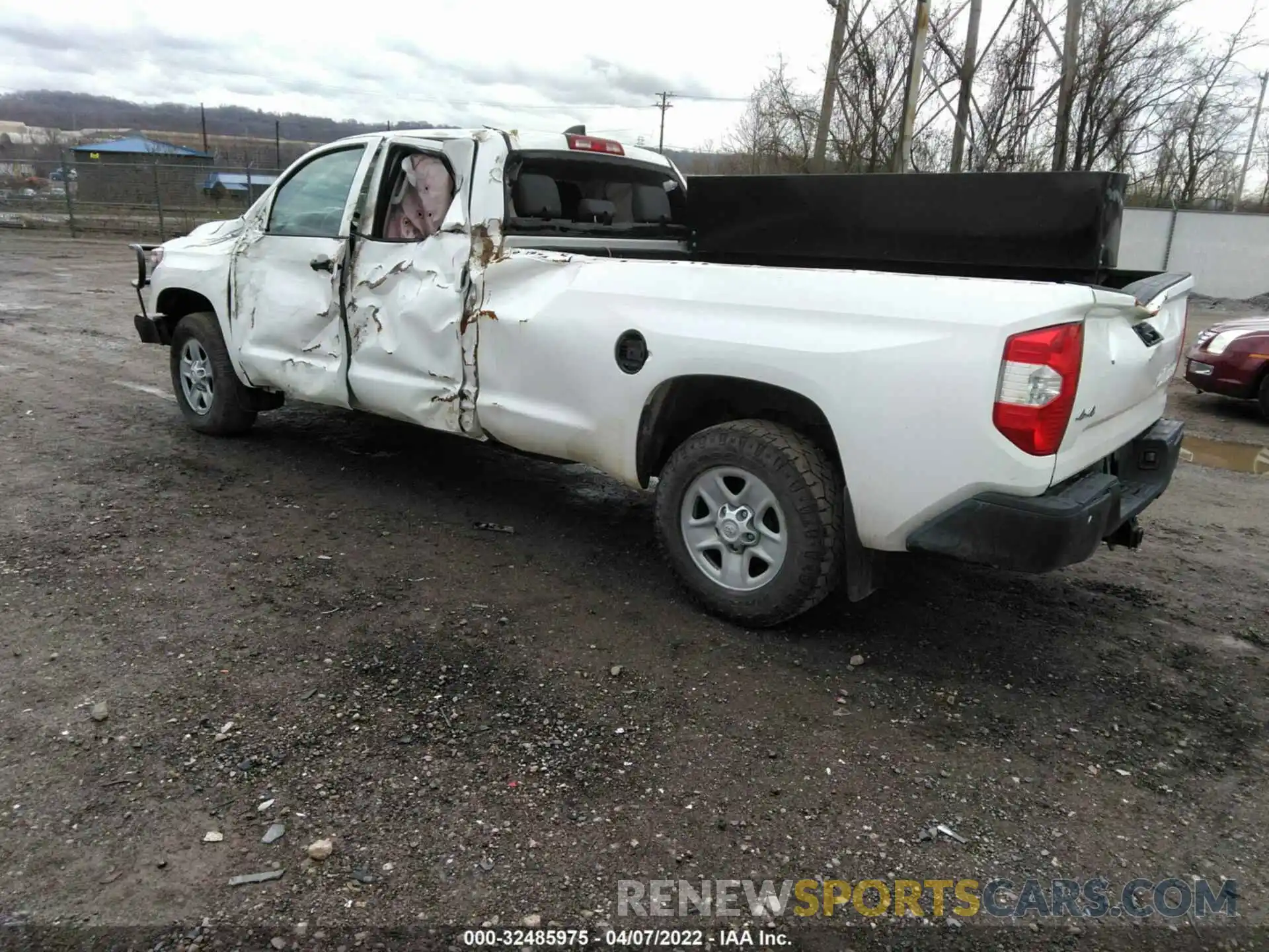 3 Фотография поврежденного автомобиля 5TFCY5F11LX026234 TOYOTA TUNDRA 4WD 2020