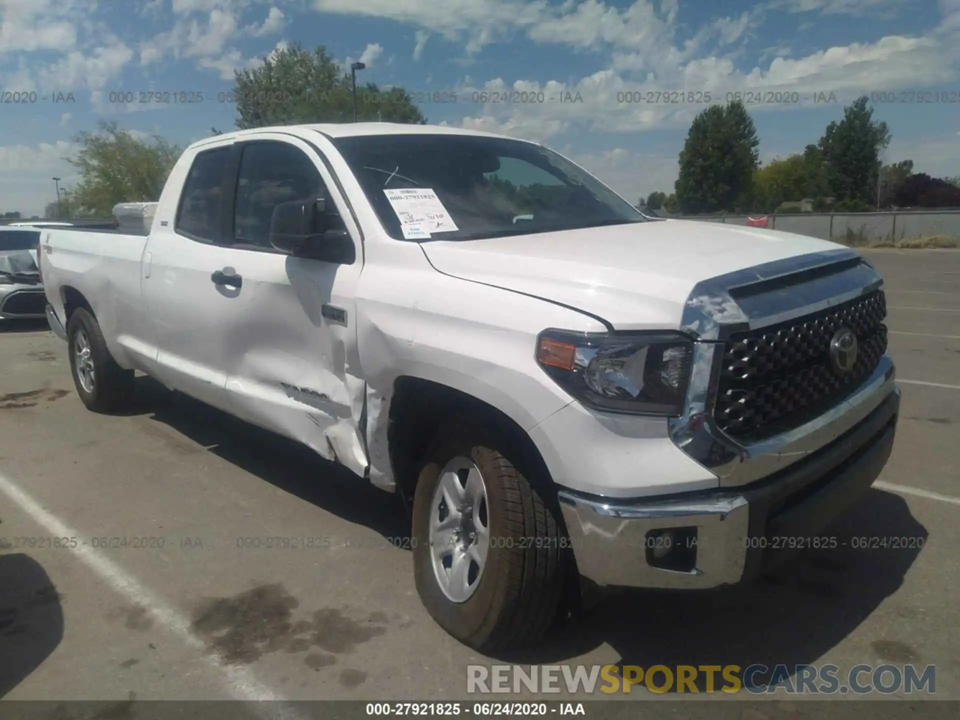 1 Photograph of a damaged car 5TFCY5F14LX026325 TOYOTA TUNDRA 4WD 2020