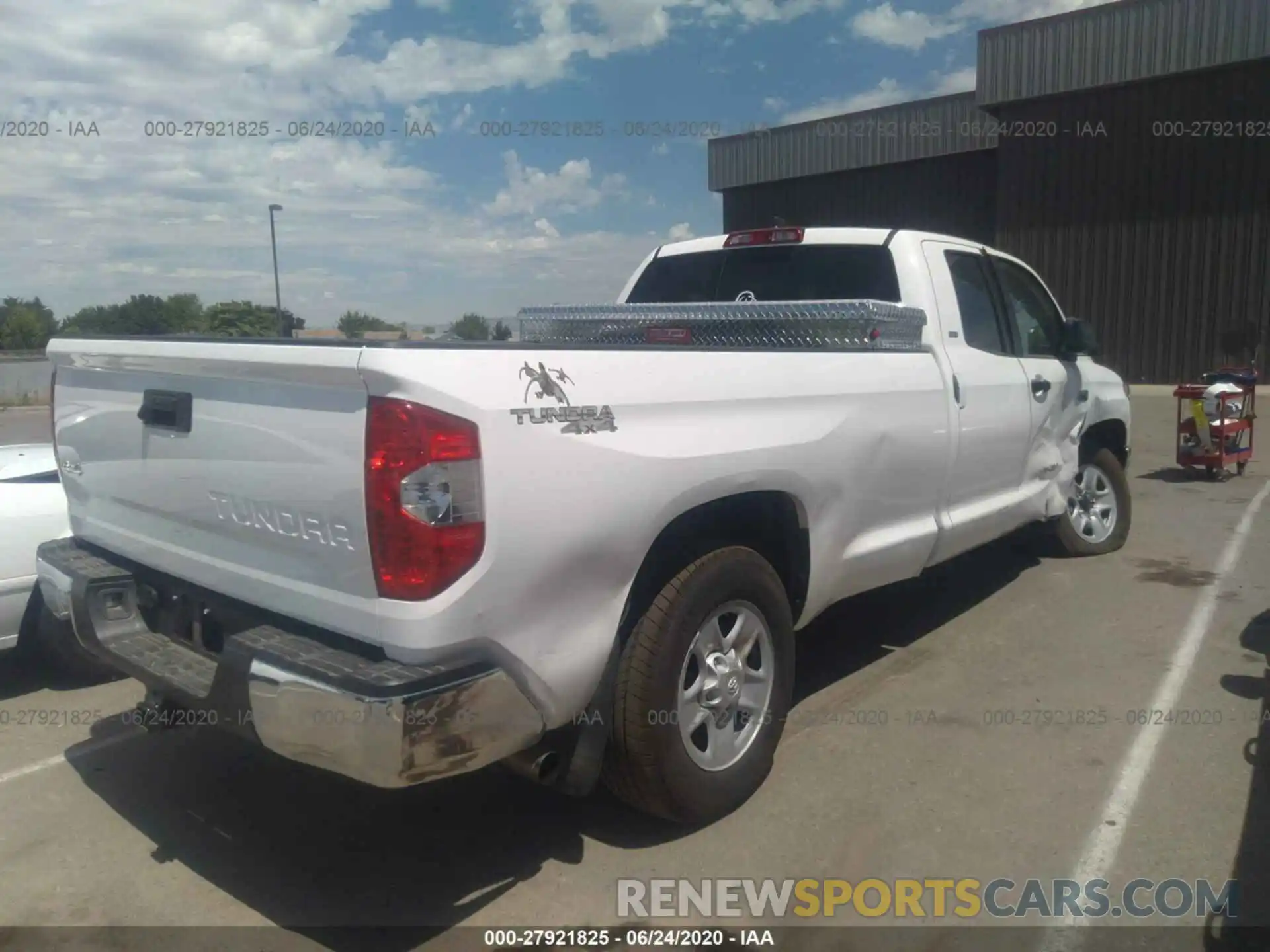 4 Photograph of a damaged car 5TFCY5F14LX026325 TOYOTA TUNDRA 4WD 2020