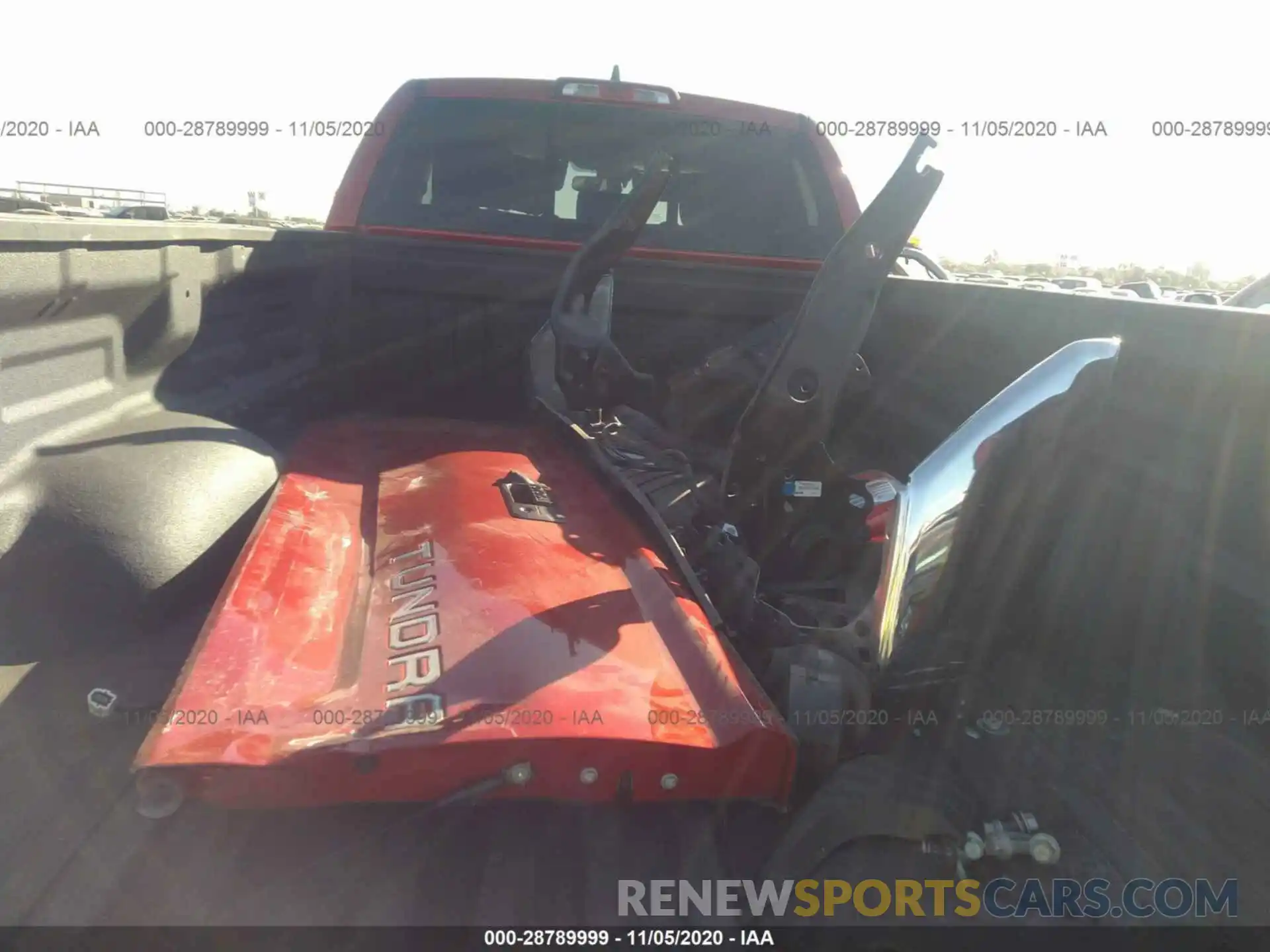 12 Photograph of a damaged car 5TFCY5F16LX026214 TOYOTA TUNDRA 4WD 2020