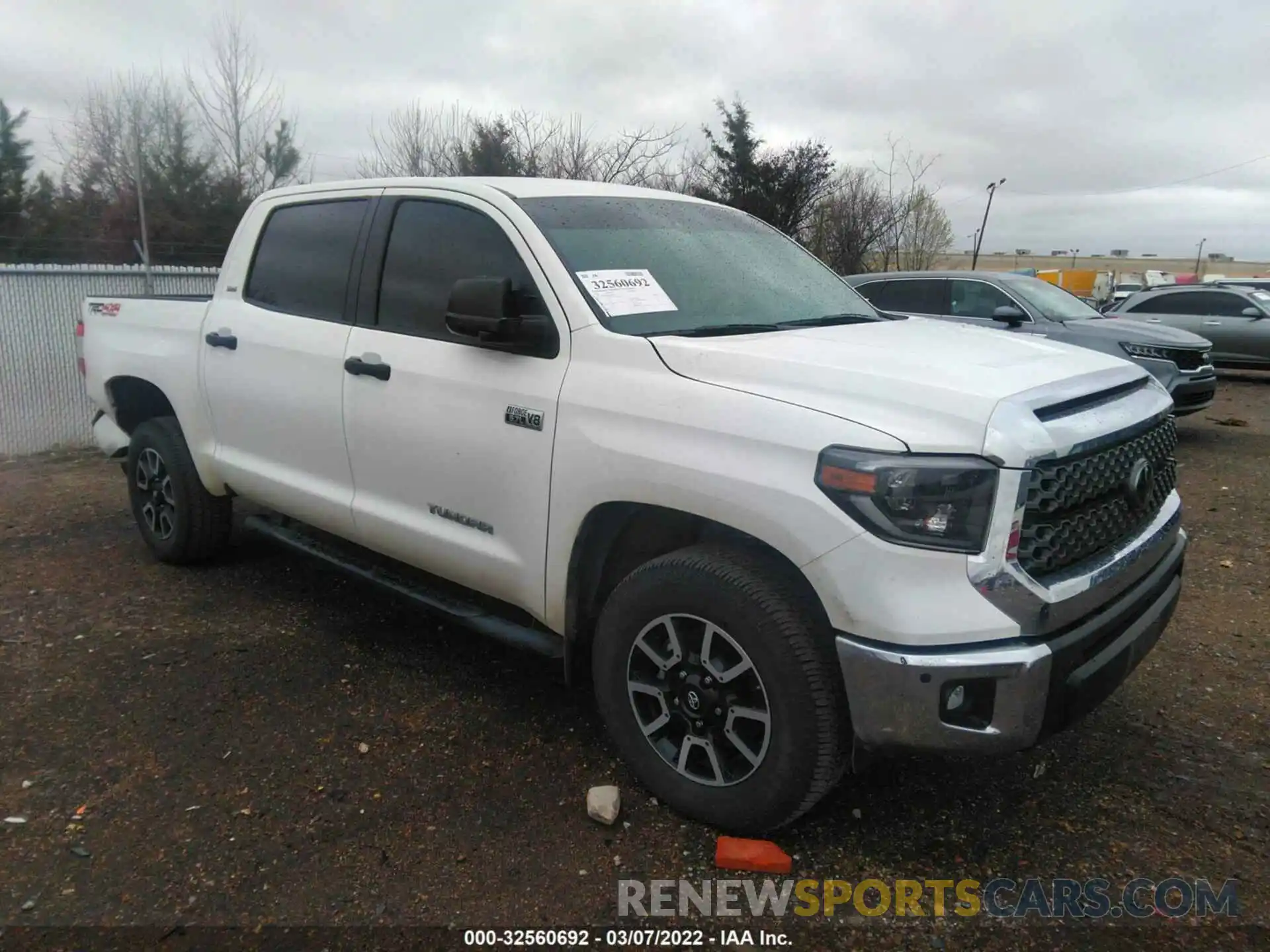 1 Photograph of a damaged car 5TFDY5F10LX872777 TOYOTA TUNDRA 4WD 2020