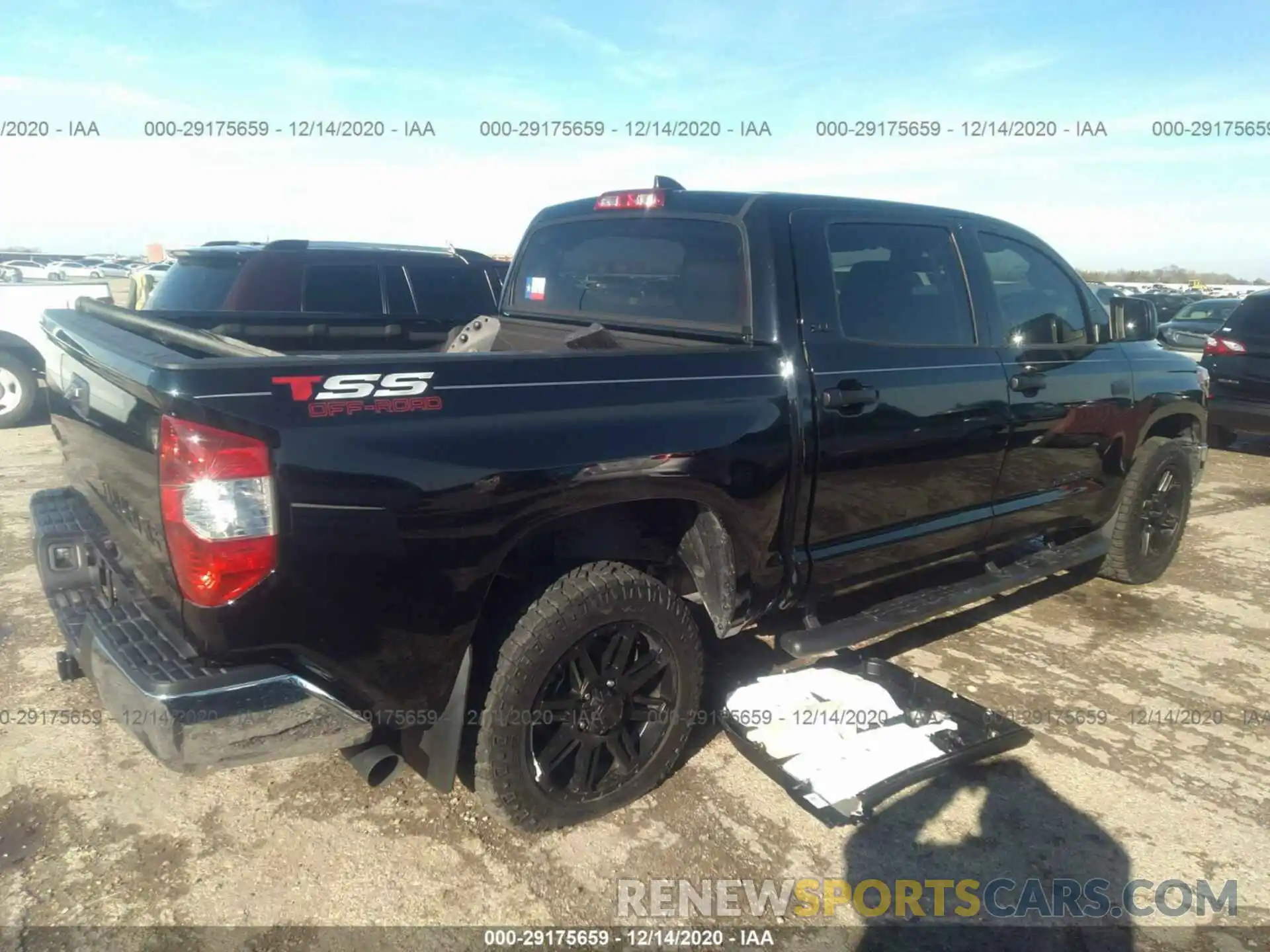 4 Photograph of a damaged car 5TFDY5F10LX875954 TOYOTA TUNDRA 4WD 2020