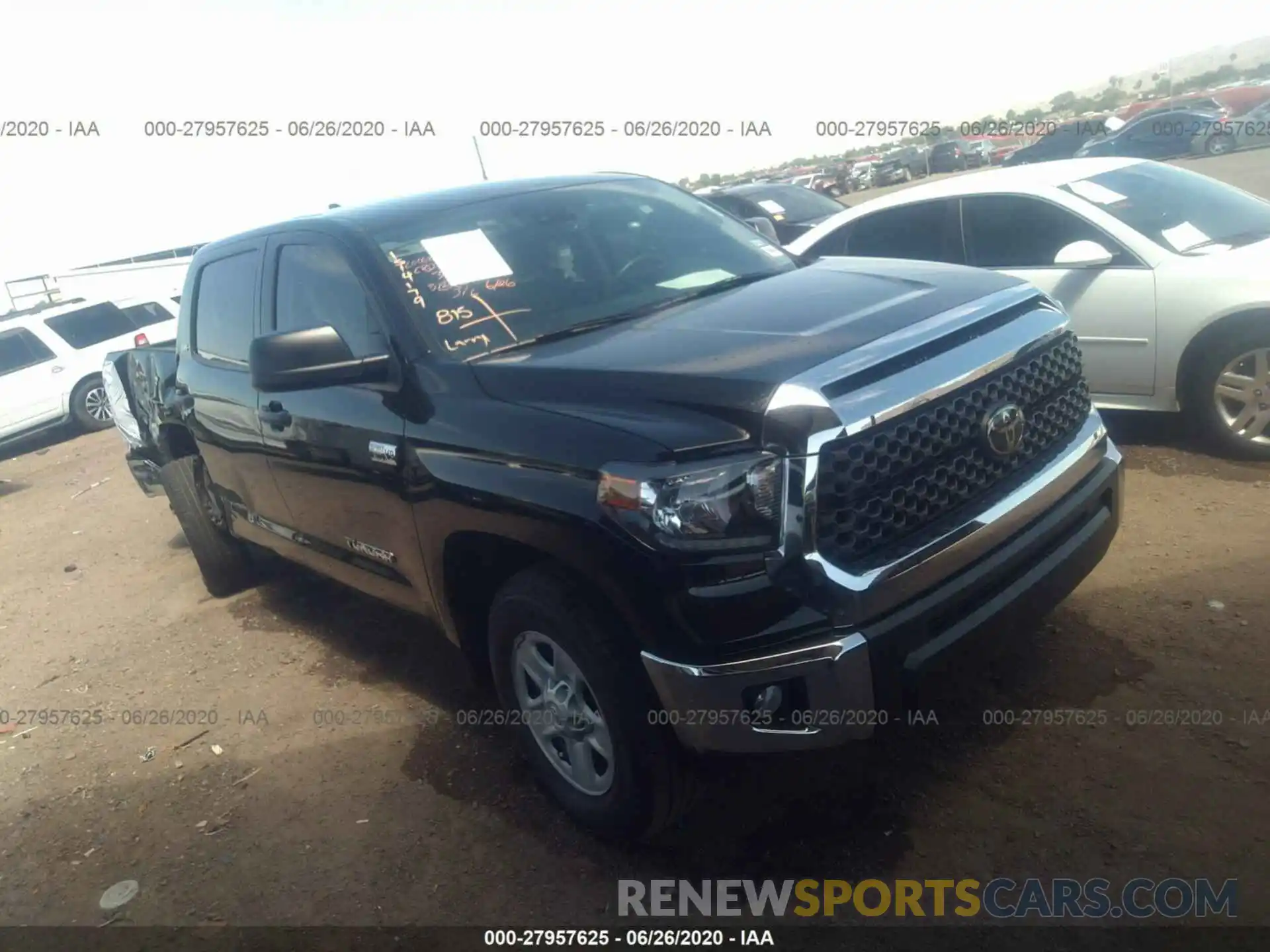 1 Photograph of a damaged car 5TFDY5F10LX883942 TOYOTA TUNDRA 4WD 2020