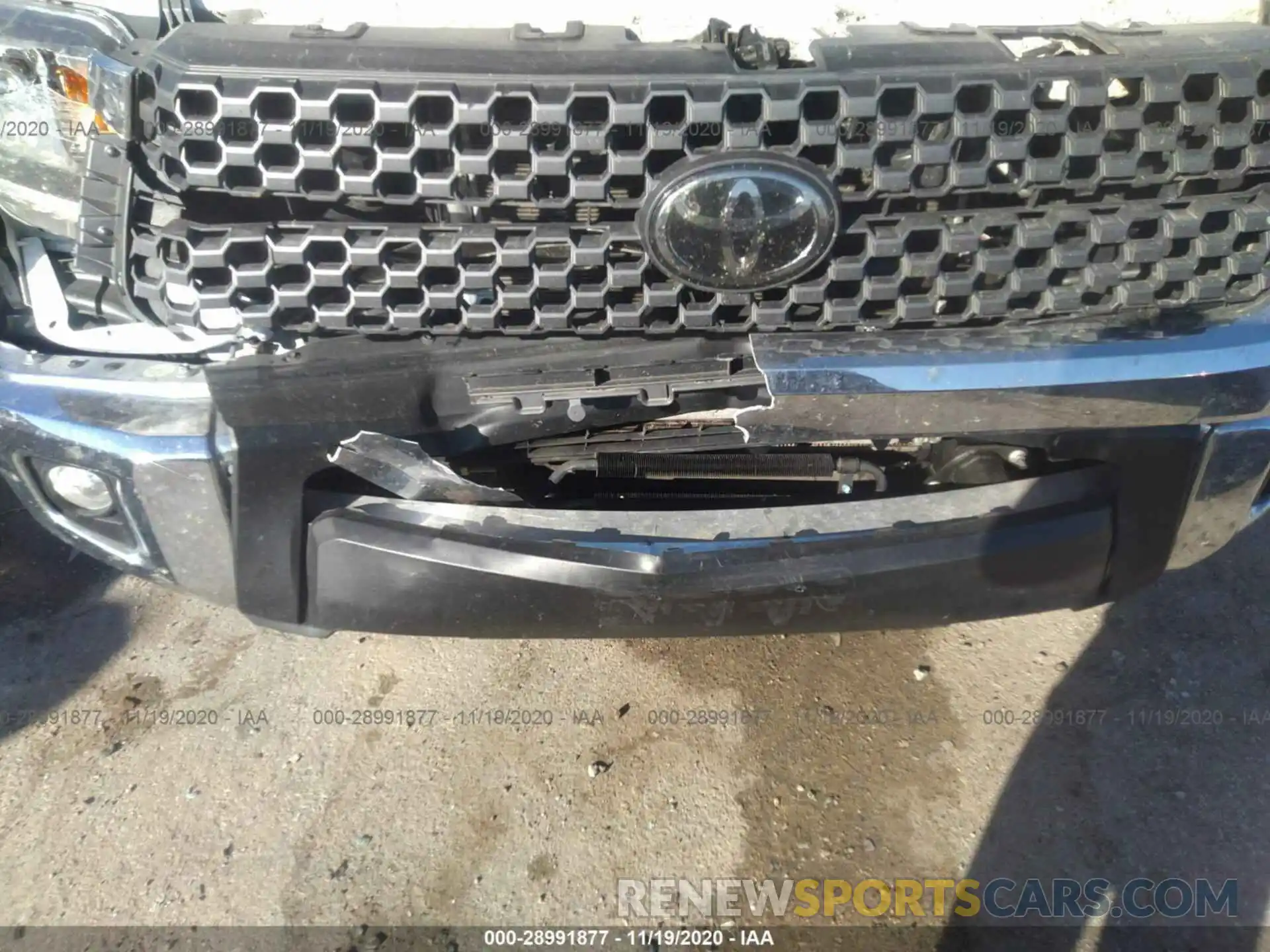 6 Photograph of a damaged car 5TFDY5F10LX887540 TOYOTA TUNDRA 4WD 2020