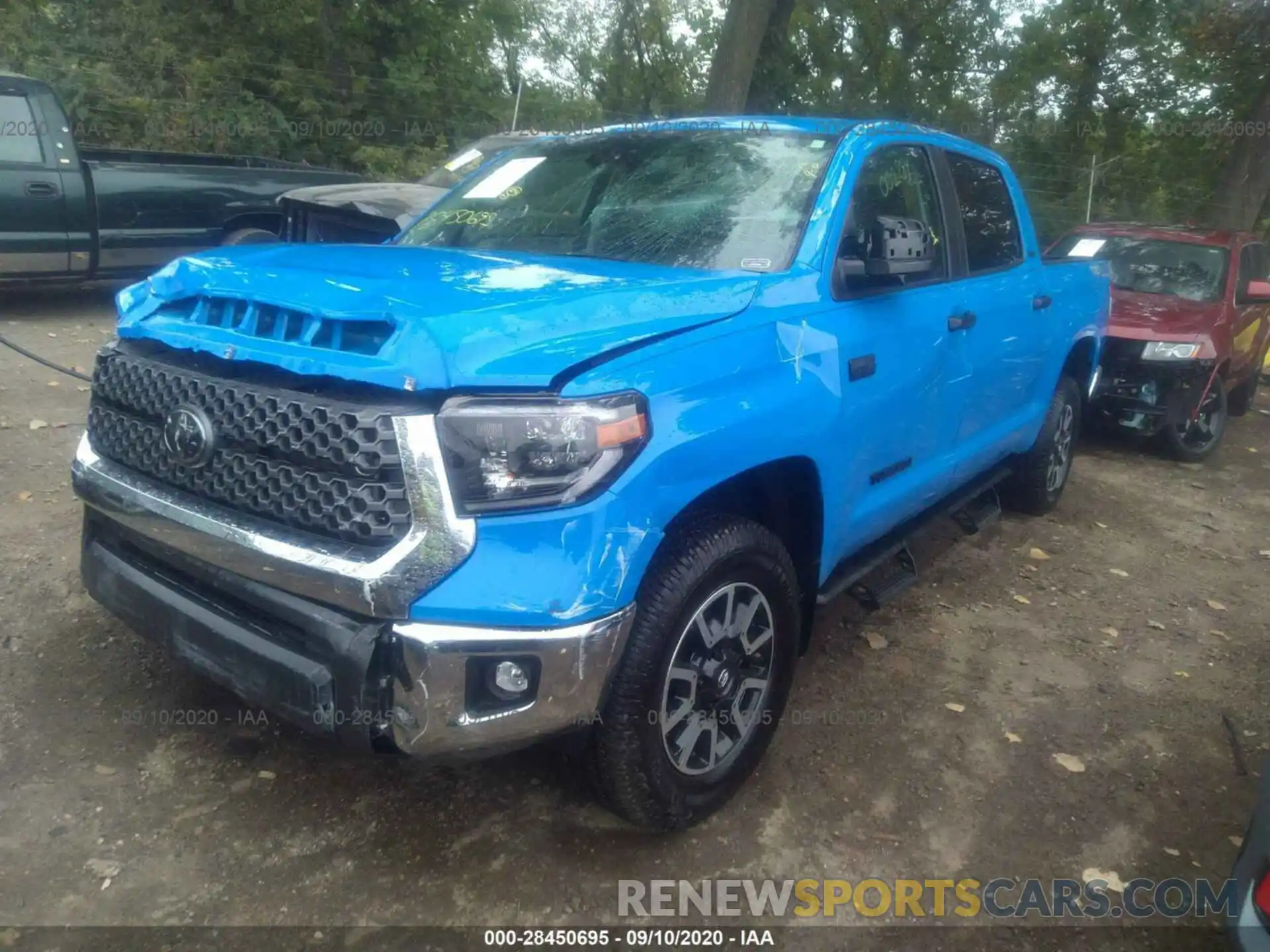 2 Photograph of a damaged car 5TFDY5F10LX887909 TOYOTA TUNDRA 4WD 2020