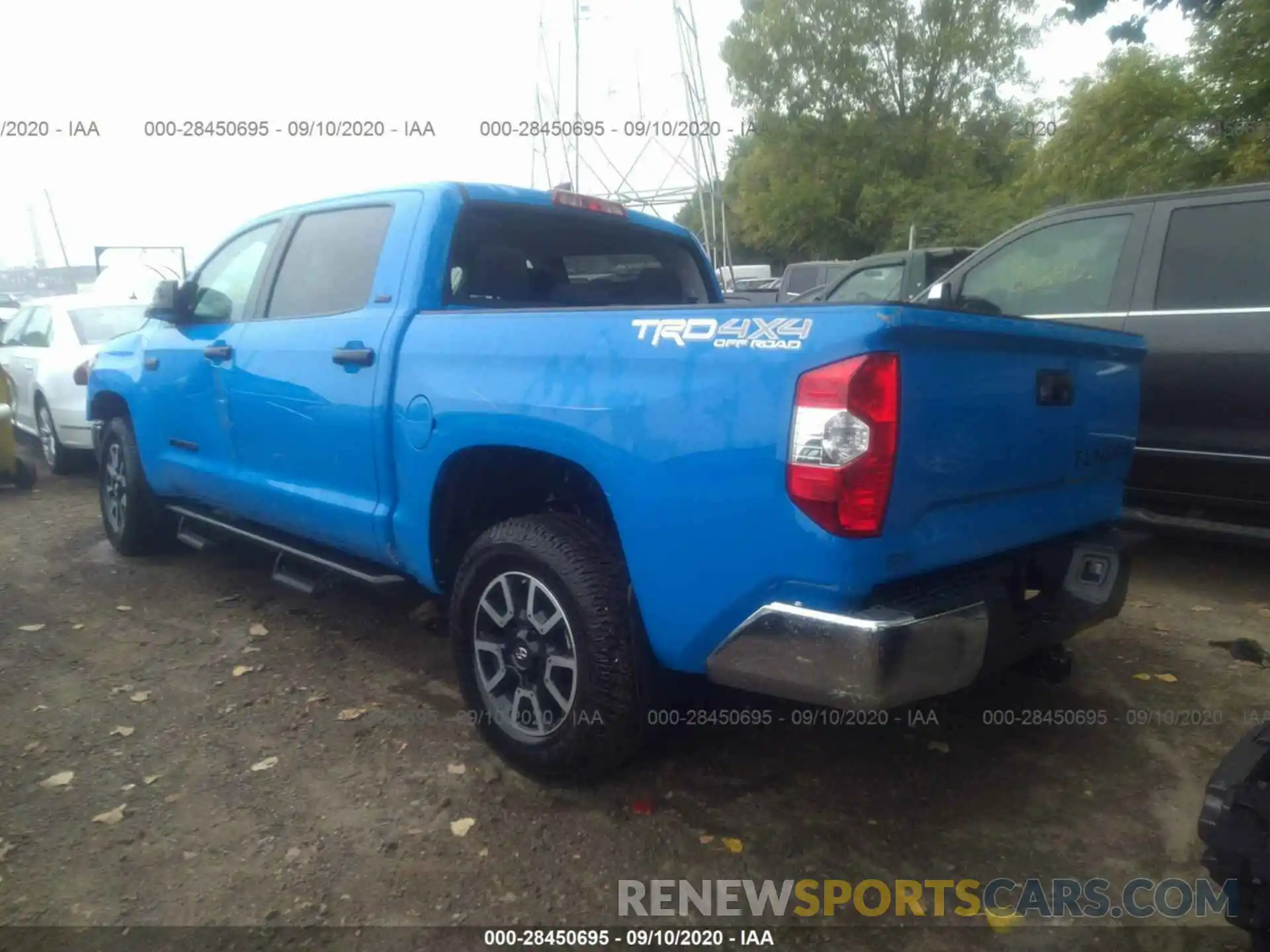 3 Фотография поврежденного автомобиля 5TFDY5F10LX887909 TOYOTA TUNDRA 4WD 2020