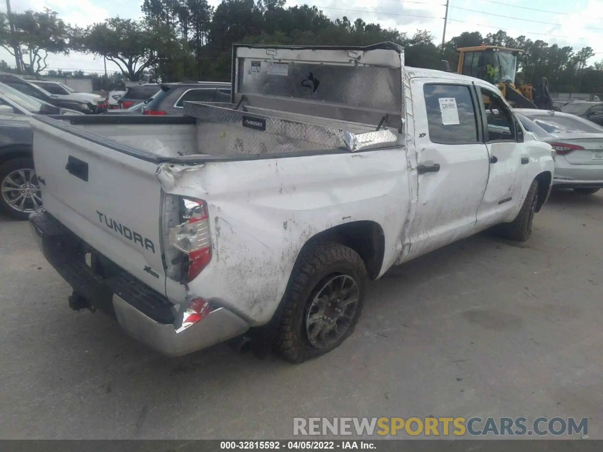 4 Photograph of a damaged car 5TFDY5F10LX920231 TOYOTA TUNDRA 4WD 2020