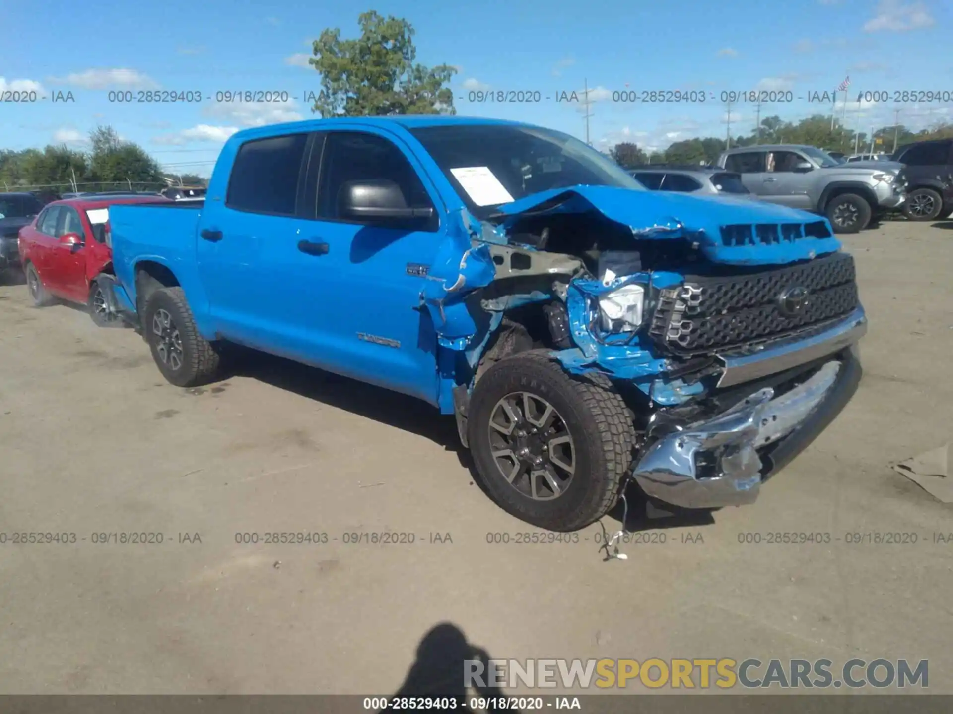 1 Photograph of a damaged car 5TFDY5F10LX922349 TOYOTA TUNDRA 4WD 2020