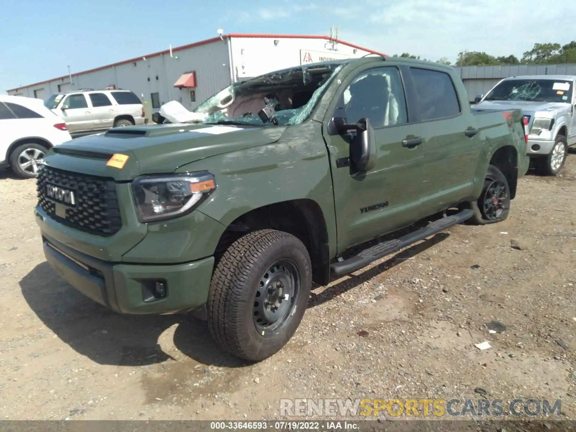 2 Photograph of a damaged car 5TFDY5F10LX926823 TOYOTA TUNDRA 4WD 2020