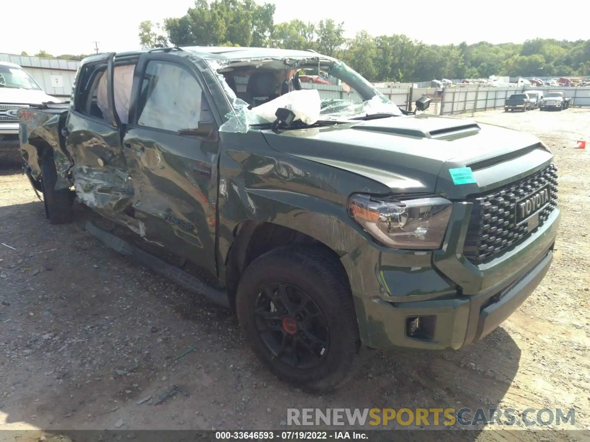 6 Photograph of a damaged car 5TFDY5F10LX926823 TOYOTA TUNDRA 4WD 2020