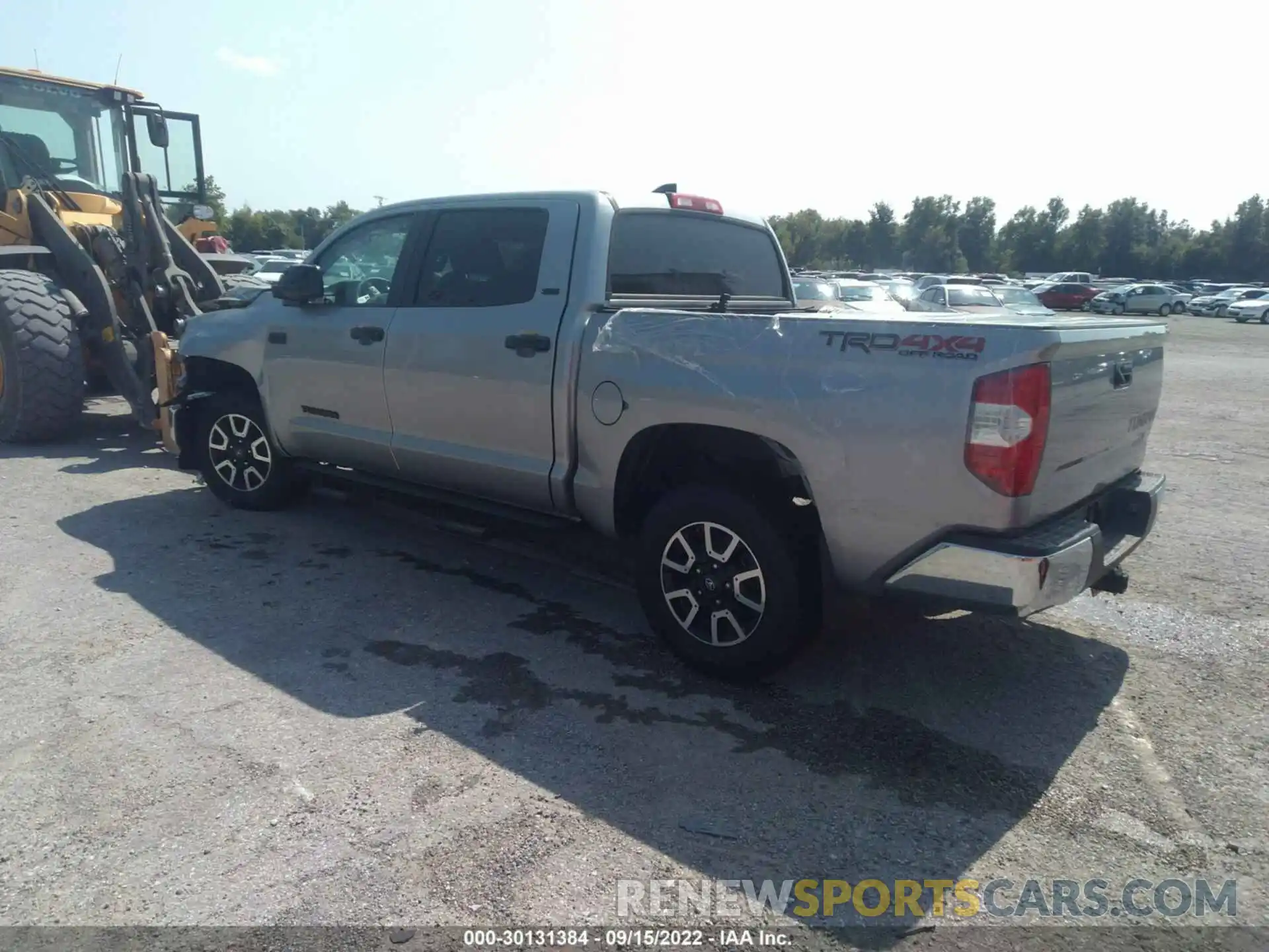 3 Photograph of a damaged car 5TFDY5F10LX930693 TOYOTA TUNDRA 4WD 2020