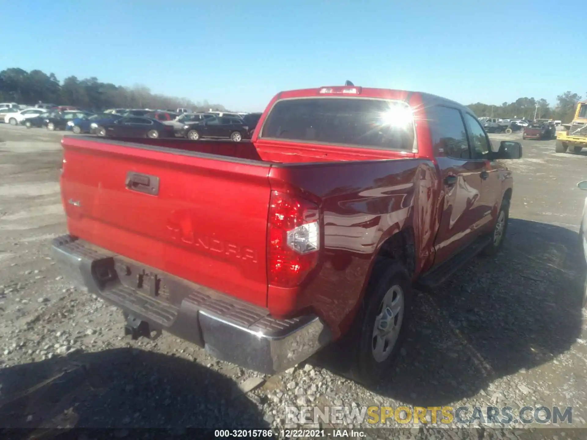 4 Photograph of a damaged car 5TFDY5F10LX932511 TOYOTA TUNDRA 4WD 2020