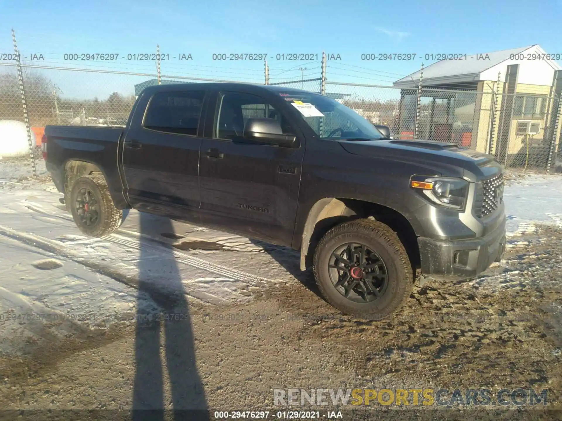 1 Photograph of a damaged car 5TFDY5F10LX932637 TOYOTA TUNDRA 4WD 2020