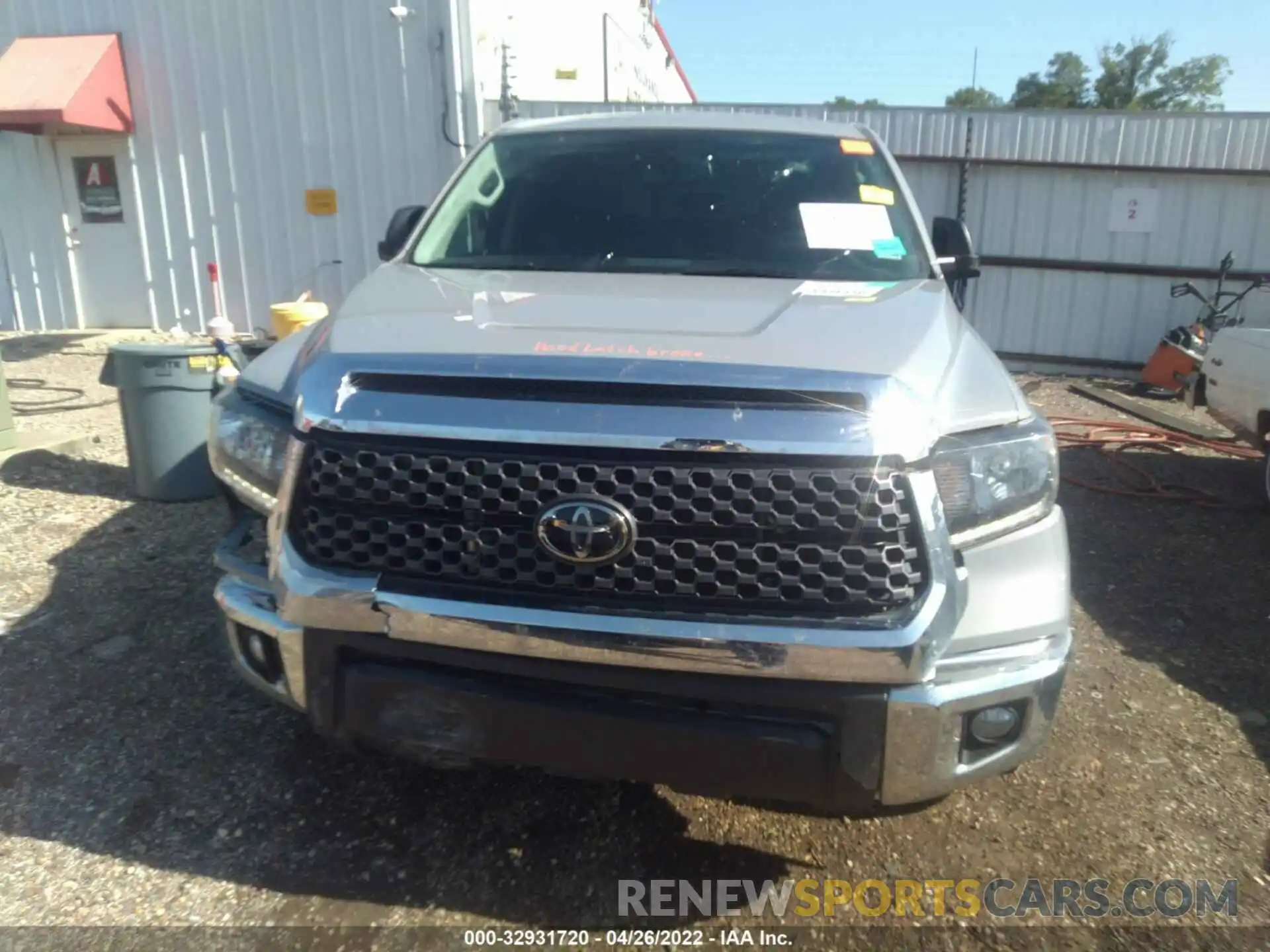 10 Photograph of a damaged car 5TFDY5F10LX936154 TOYOTA TUNDRA 4WD 2020