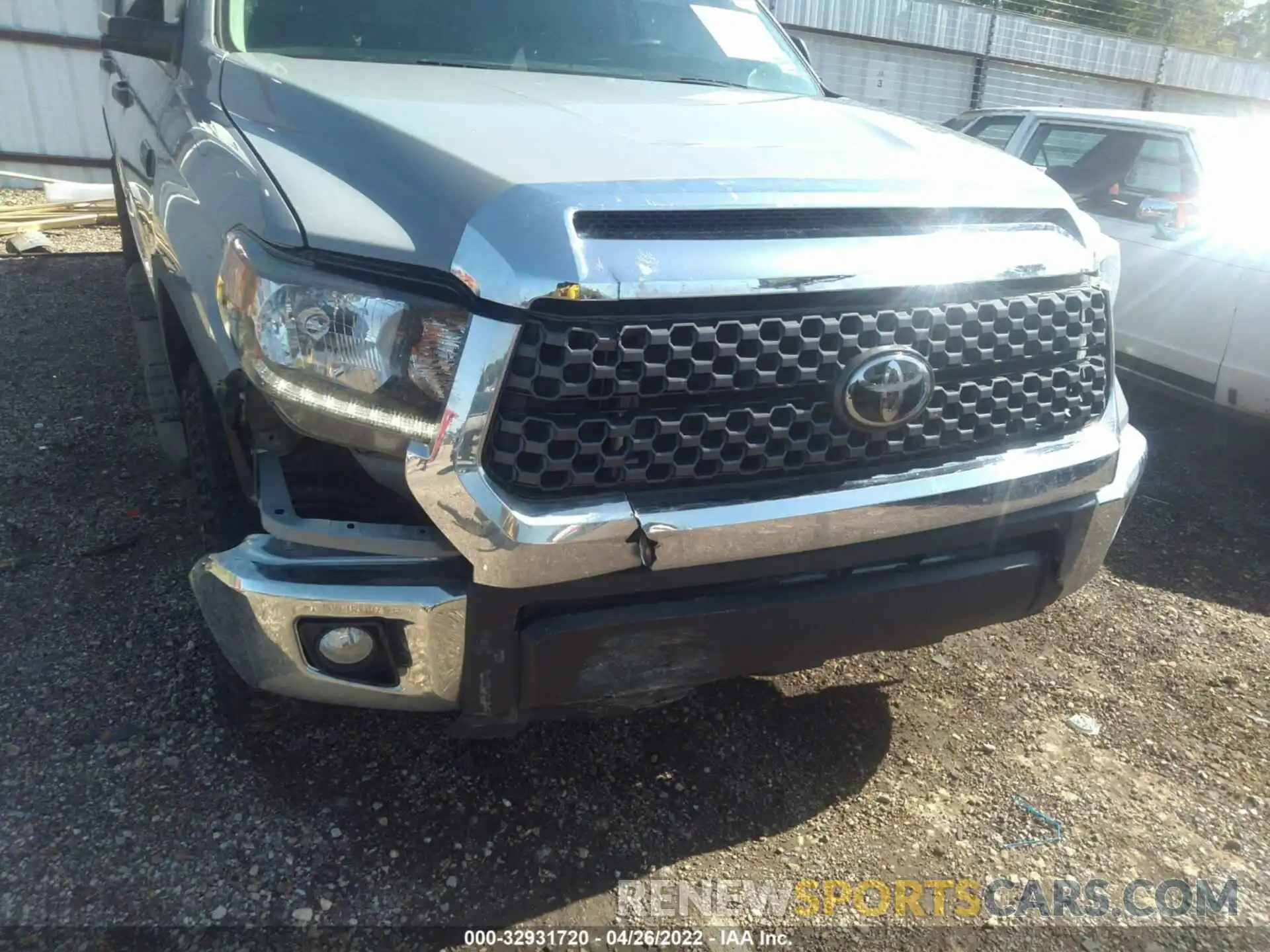 6 Photograph of a damaged car 5TFDY5F10LX936154 TOYOTA TUNDRA 4WD 2020