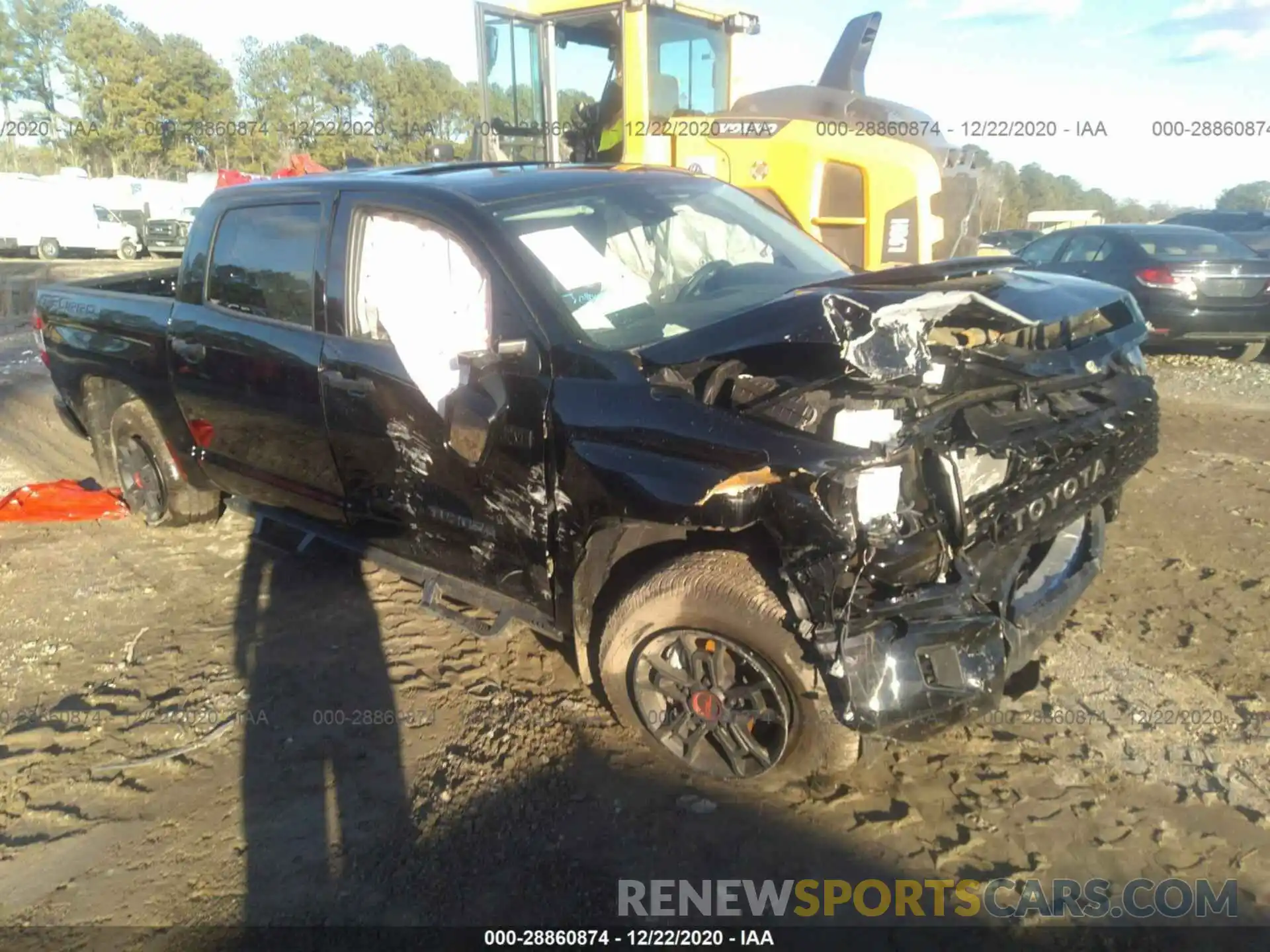 1 Photograph of a damaged car 5TFDY5F10LX942035 TOYOTA TUNDRA 4WD 2020