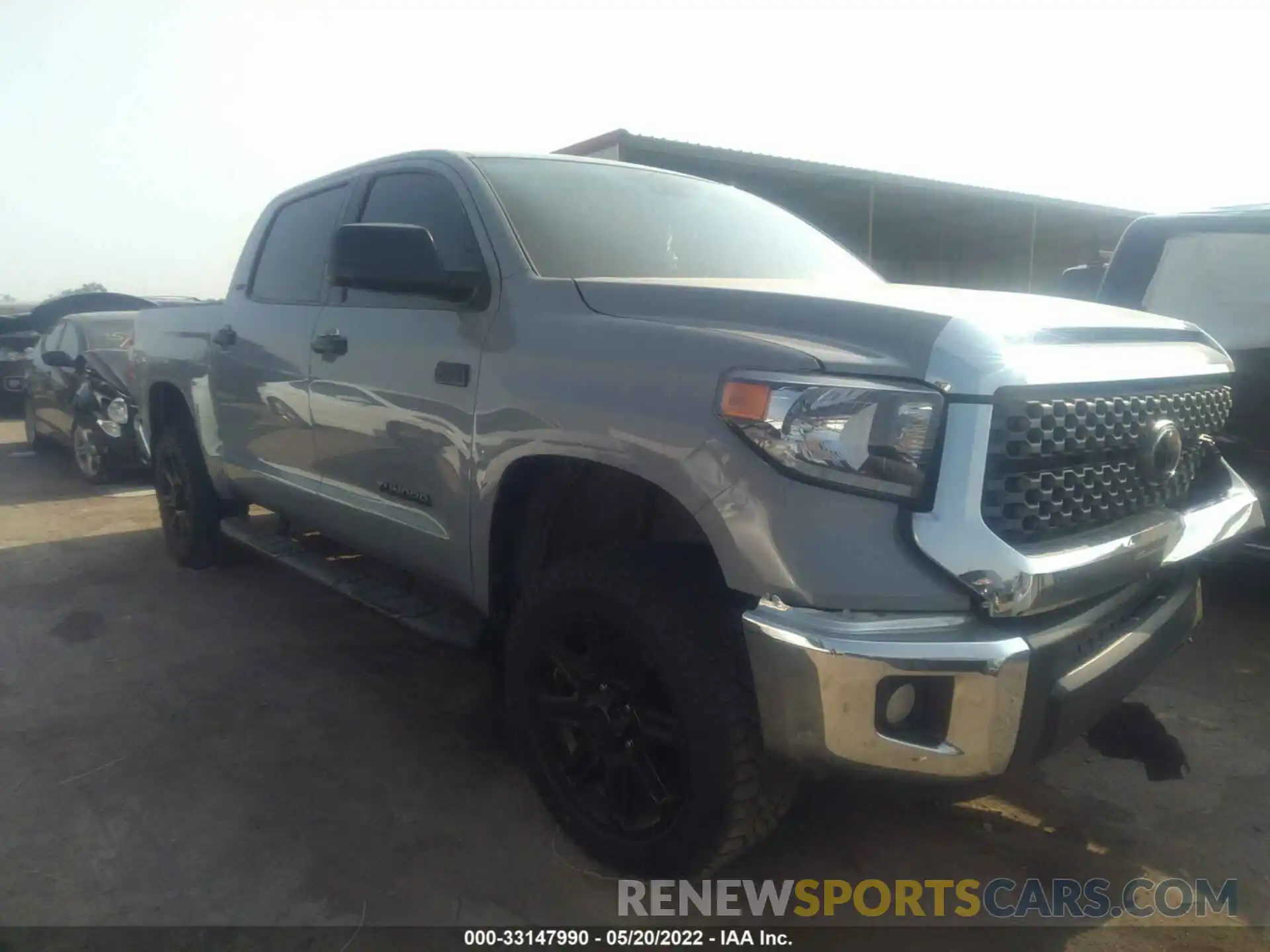 1 Photograph of a damaged car 5TFDY5F10LX943167 TOYOTA TUNDRA 4WD 2020