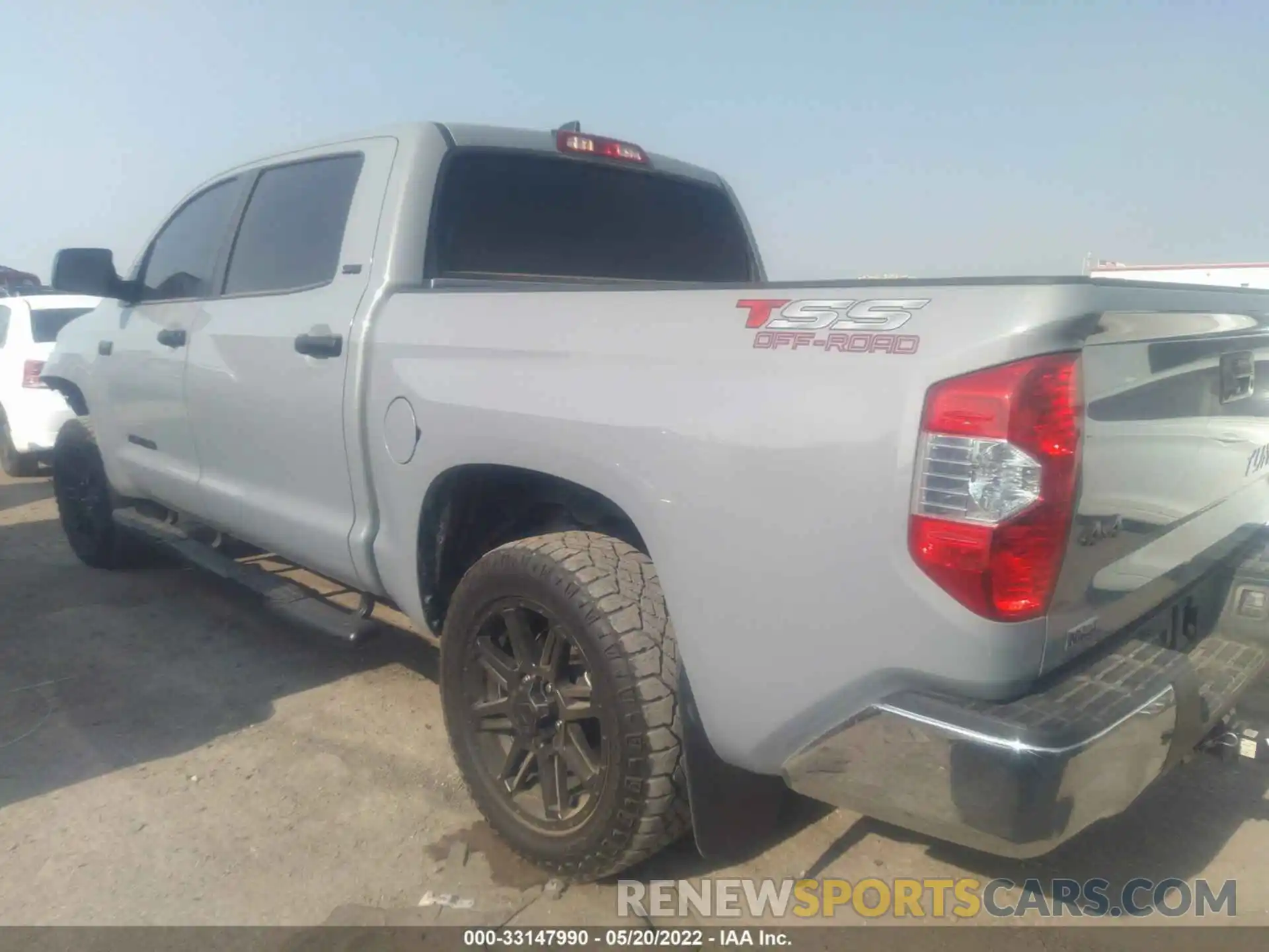 3 Photograph of a damaged car 5TFDY5F10LX943167 TOYOTA TUNDRA 4WD 2020