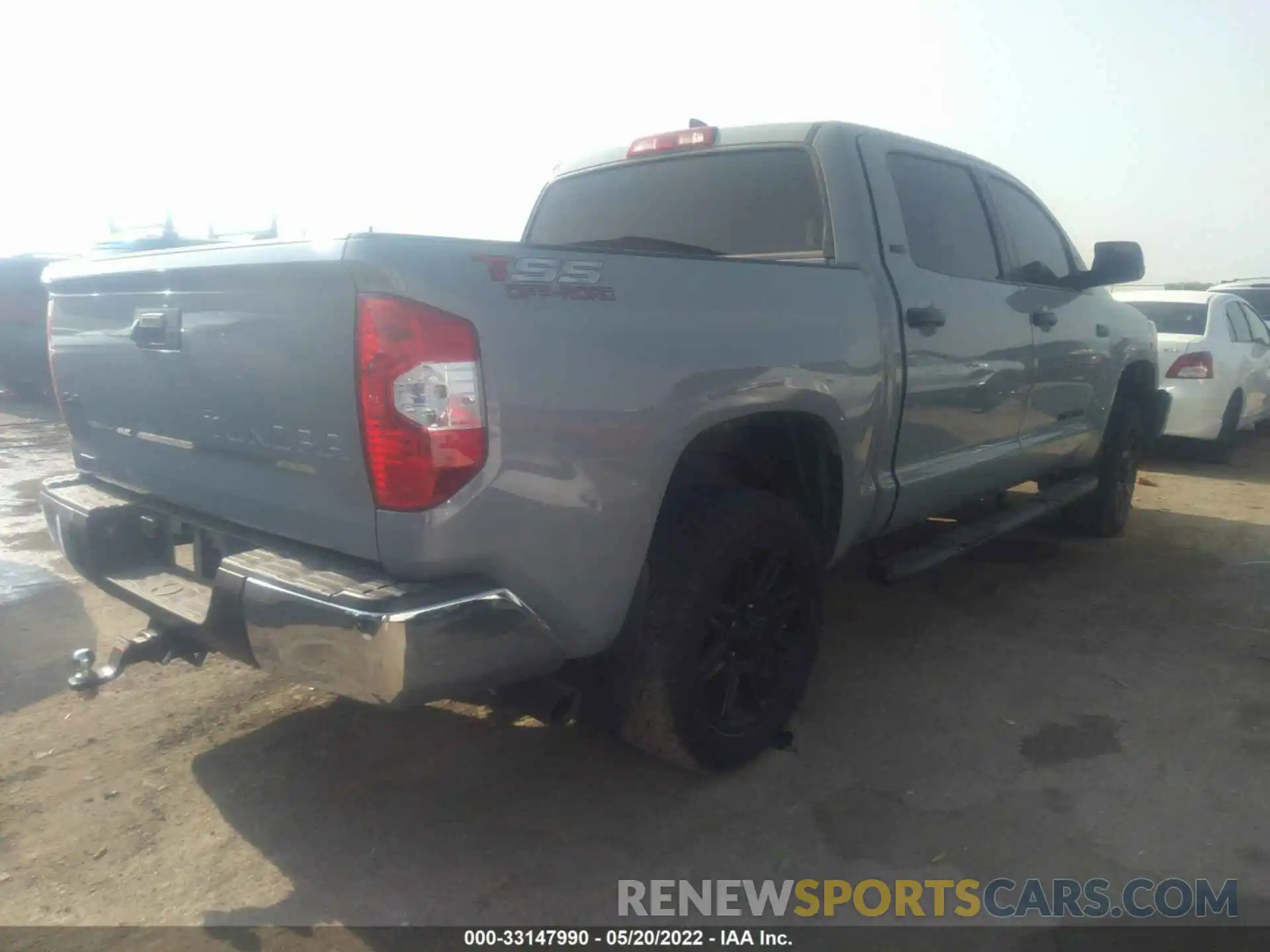 4 Photograph of a damaged car 5TFDY5F10LX943167 TOYOTA TUNDRA 4WD 2020