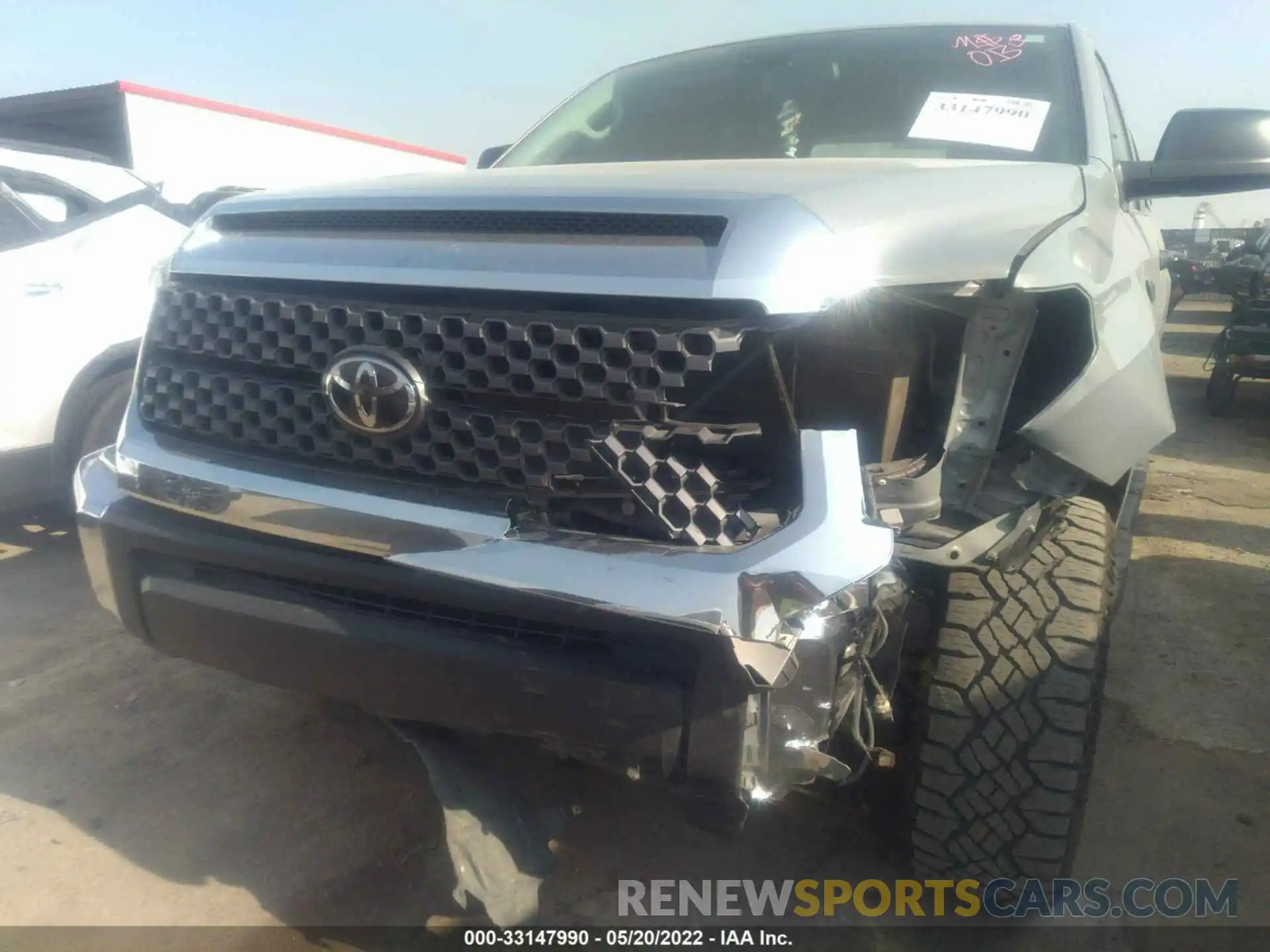 6 Photograph of a damaged car 5TFDY5F10LX943167 TOYOTA TUNDRA 4WD 2020