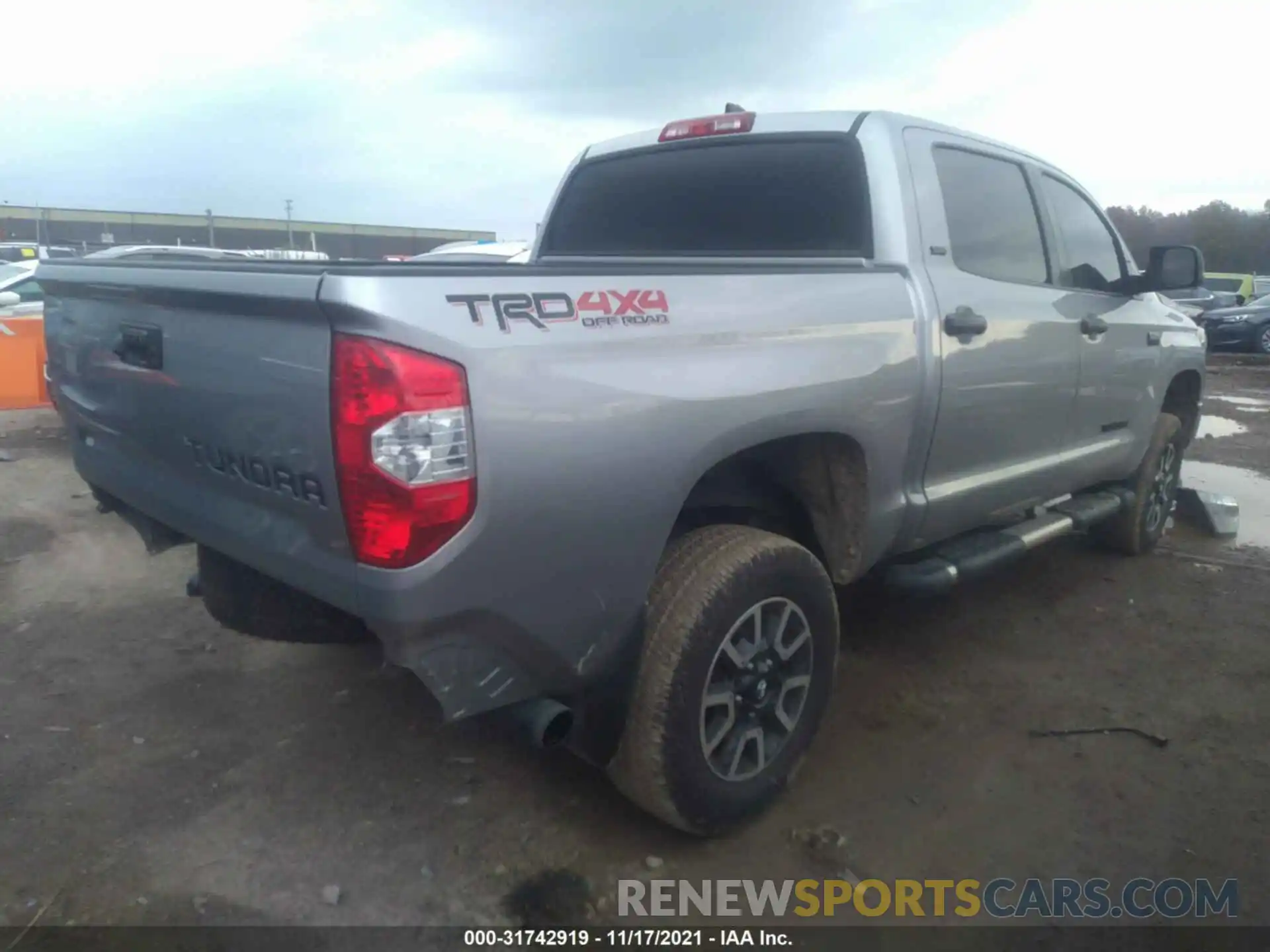 4 Photograph of a damaged car 5TFDY5F10LX945498 TOYOTA TUNDRA 4WD 2020