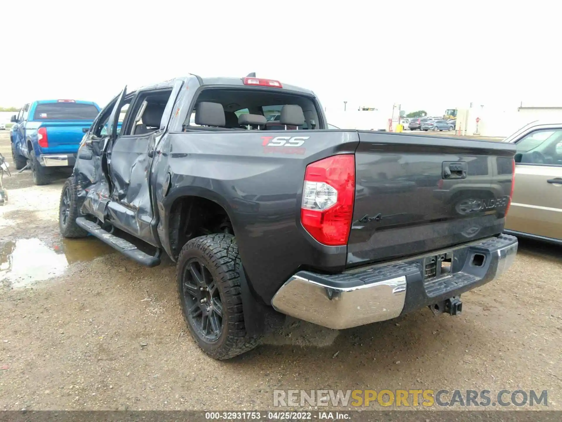 3 Photograph of a damaged car 5TFDY5F11LX872318 TOYOTA TUNDRA 4WD 2020