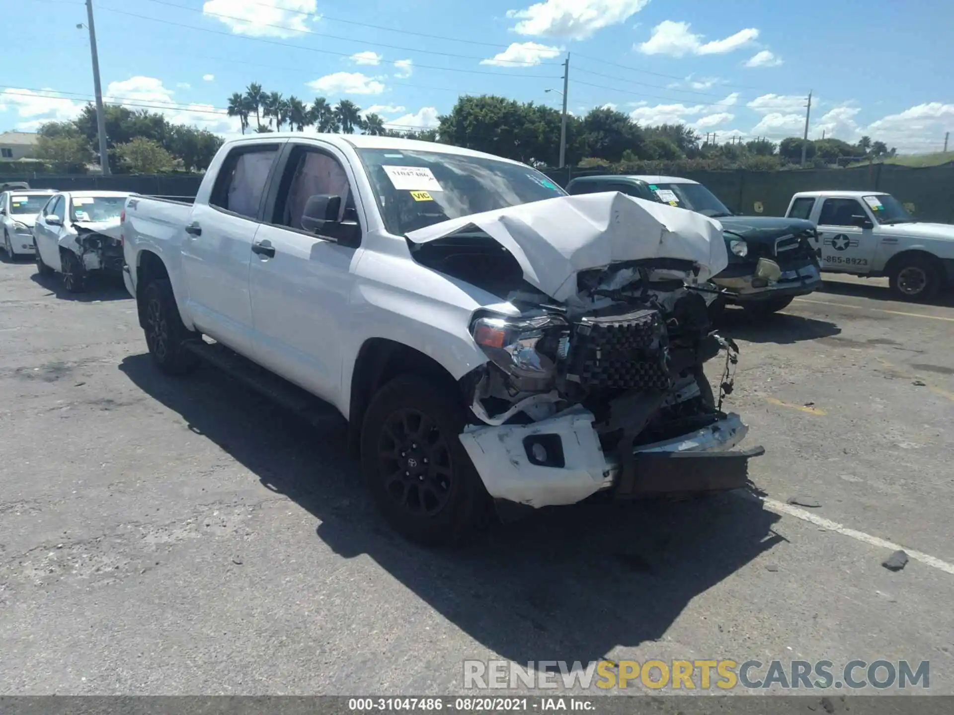 1 Photograph of a damaged car 5TFDY5F11LX895677 TOYOTA TUNDRA 4WD 2020