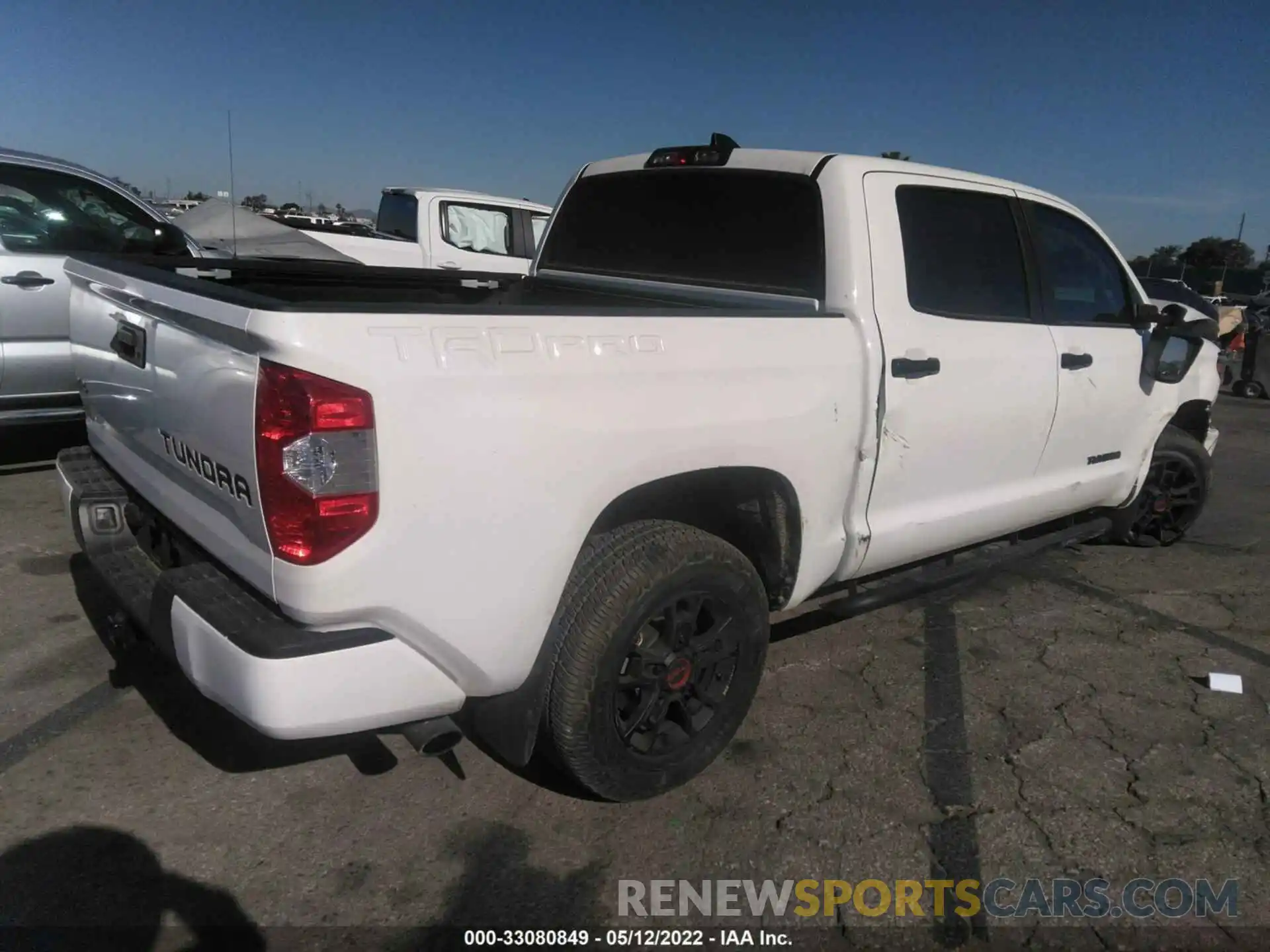 4 Photograph of a damaged car 5TFDY5F11LX896246 TOYOTA TUNDRA 4WD 2020