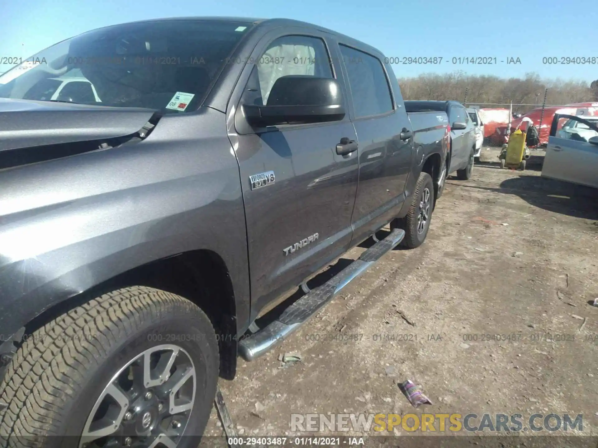 2 Фотография поврежденного автомобиля 5TFDY5F11LX914163 TOYOTA TUNDRA 4WD 2020