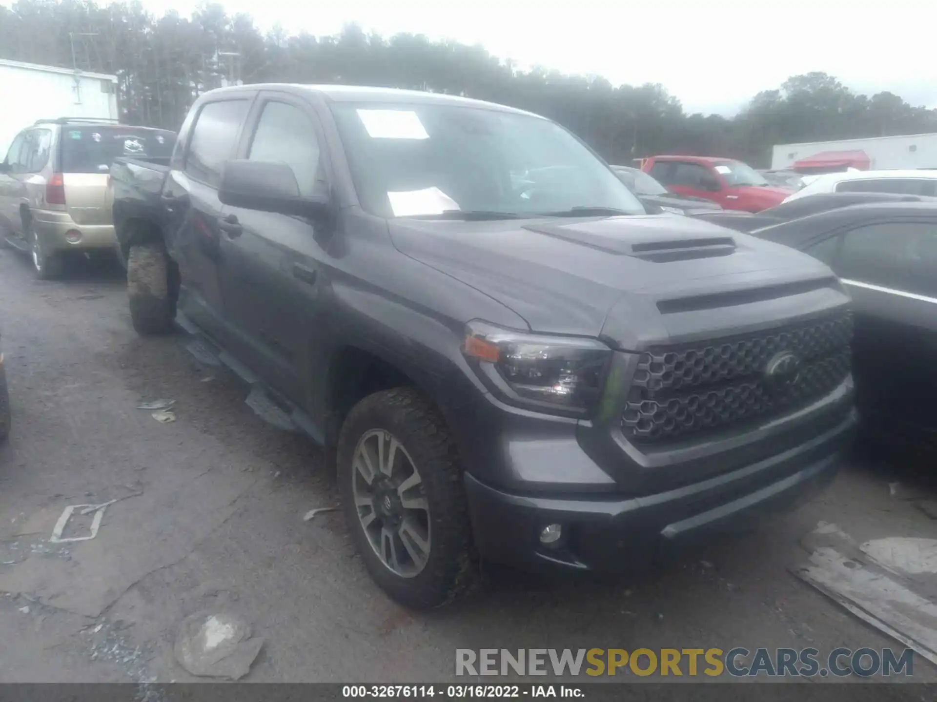 1 Photograph of a damaged car 5TFDY5F11LX950743 TOYOTA TUNDRA 4WD 2020