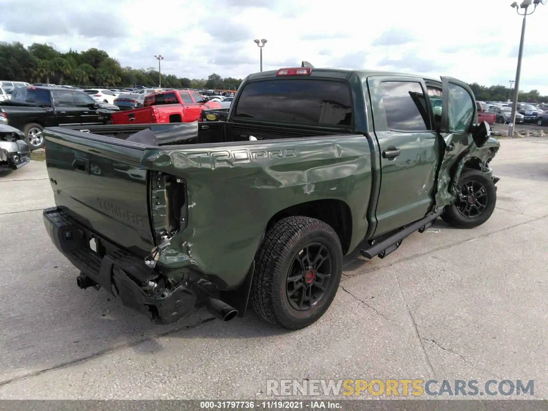 4 Photograph of a damaged car 5TFDY5F12LX884591 TOYOTA TUNDRA 4WD 2020