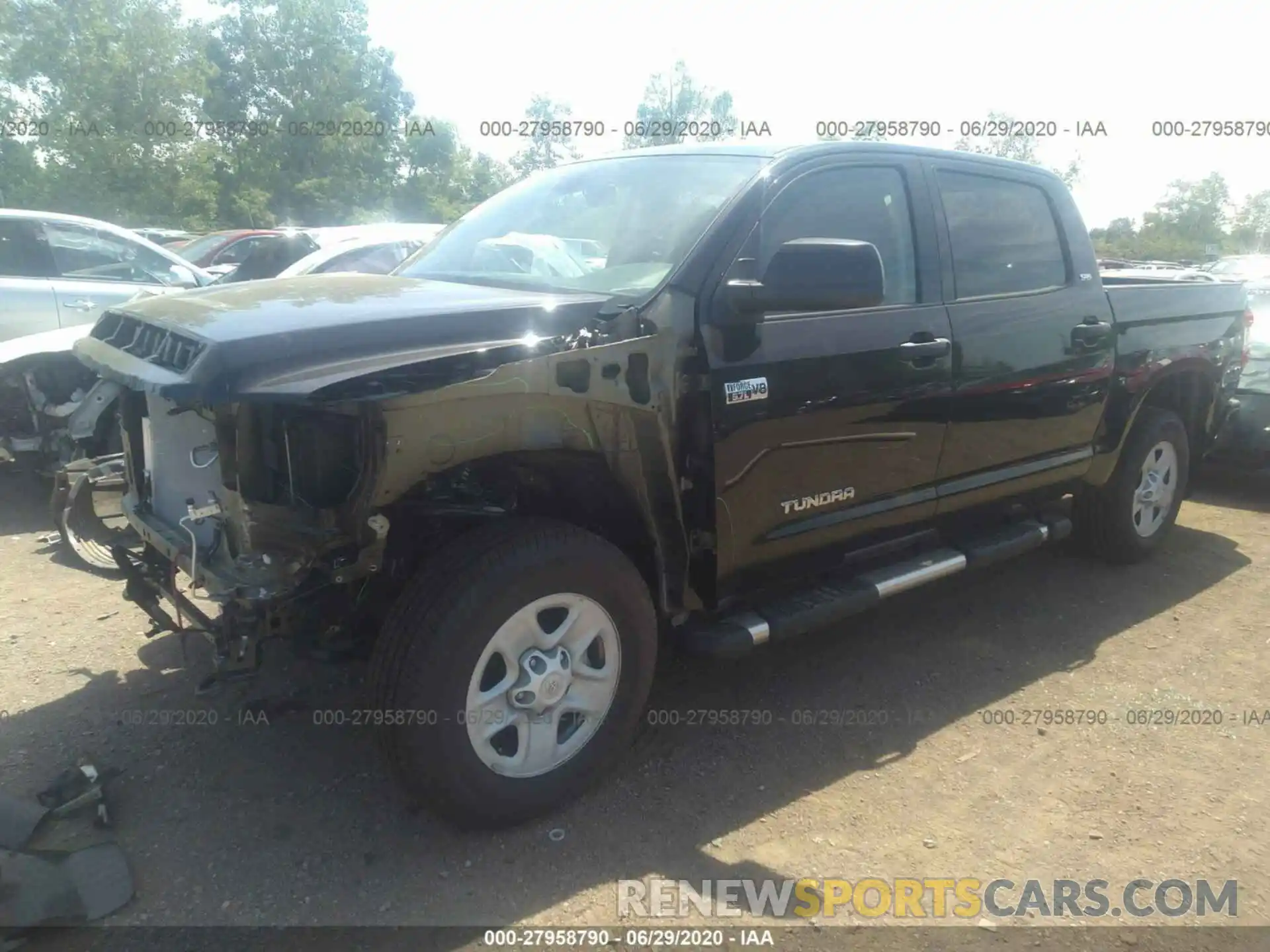 2 Фотография поврежденного автомобиля 5TFDY5F12LX894571 TOYOTA TUNDRA 4WD 2020