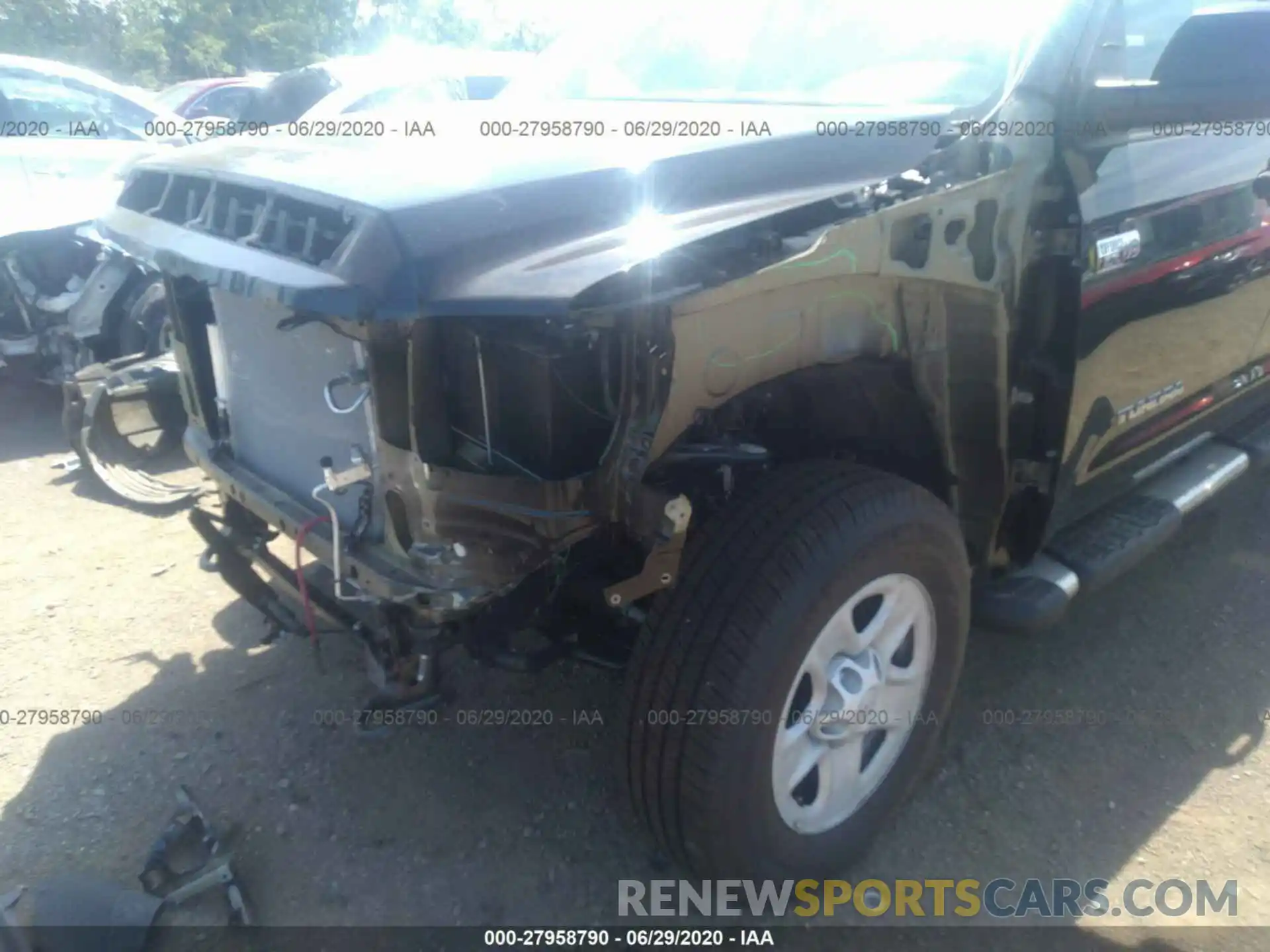 6 Photograph of a damaged car 5TFDY5F12LX894571 TOYOTA TUNDRA 4WD 2020