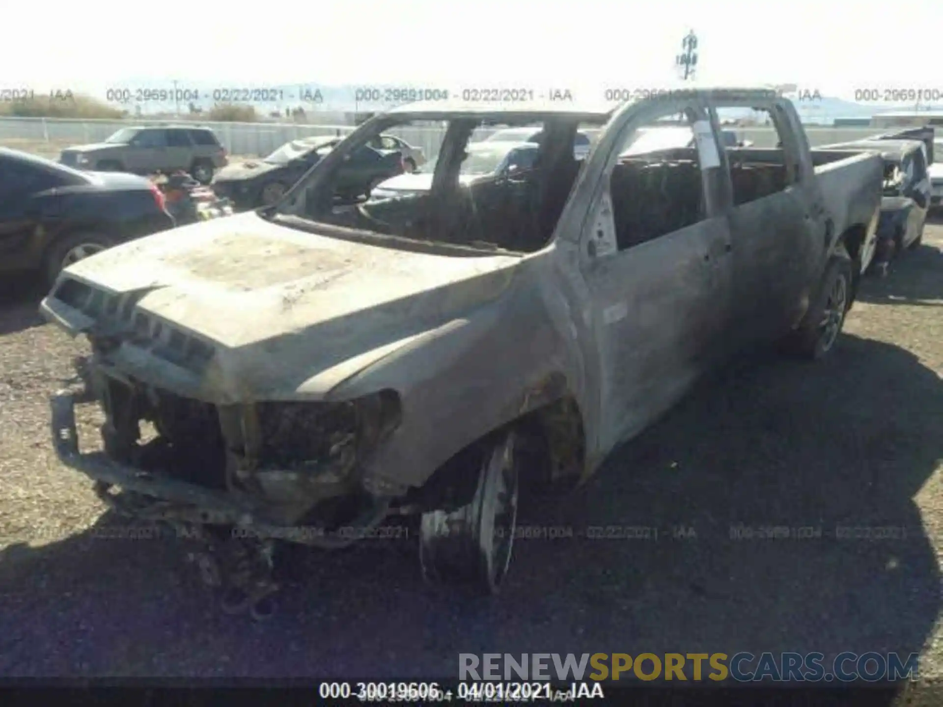 2 Photograph of a damaged car 5TFDY5F12LX915953 TOYOTA TUNDRA 4WD 2020