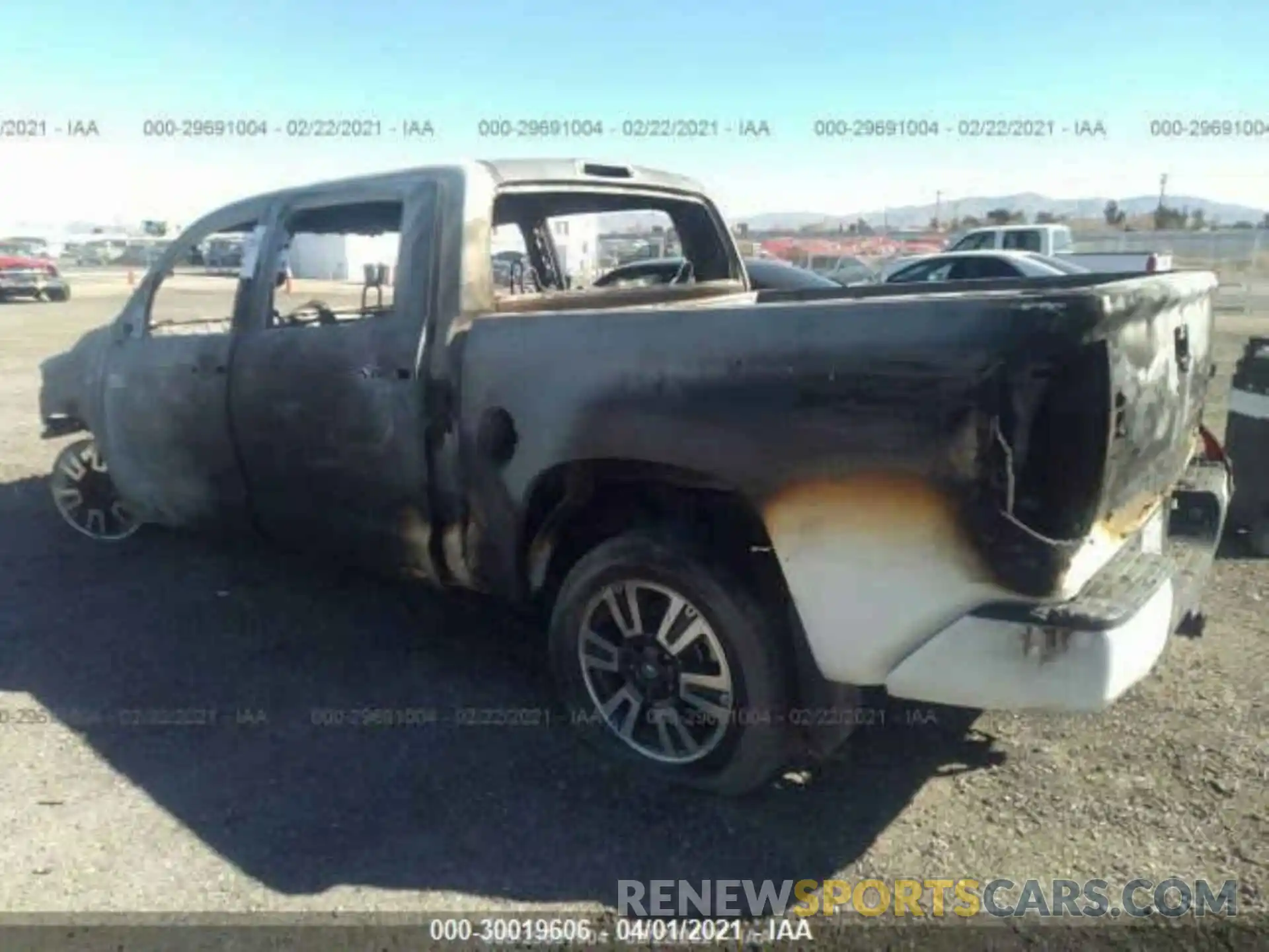 3 Photograph of a damaged car 5TFDY5F12LX915953 TOYOTA TUNDRA 4WD 2020