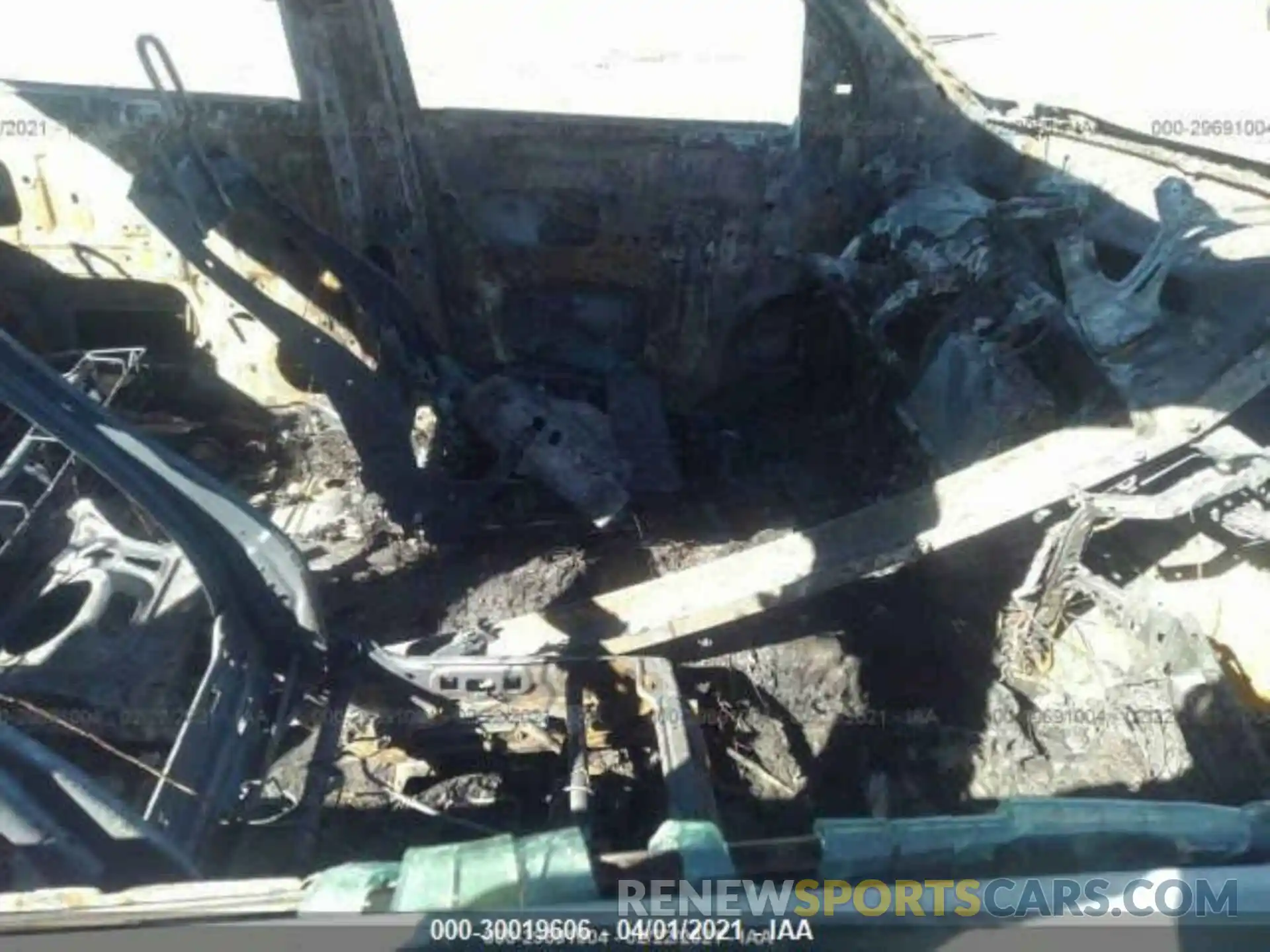 5 Photograph of a damaged car 5TFDY5F12LX915953 TOYOTA TUNDRA 4WD 2020